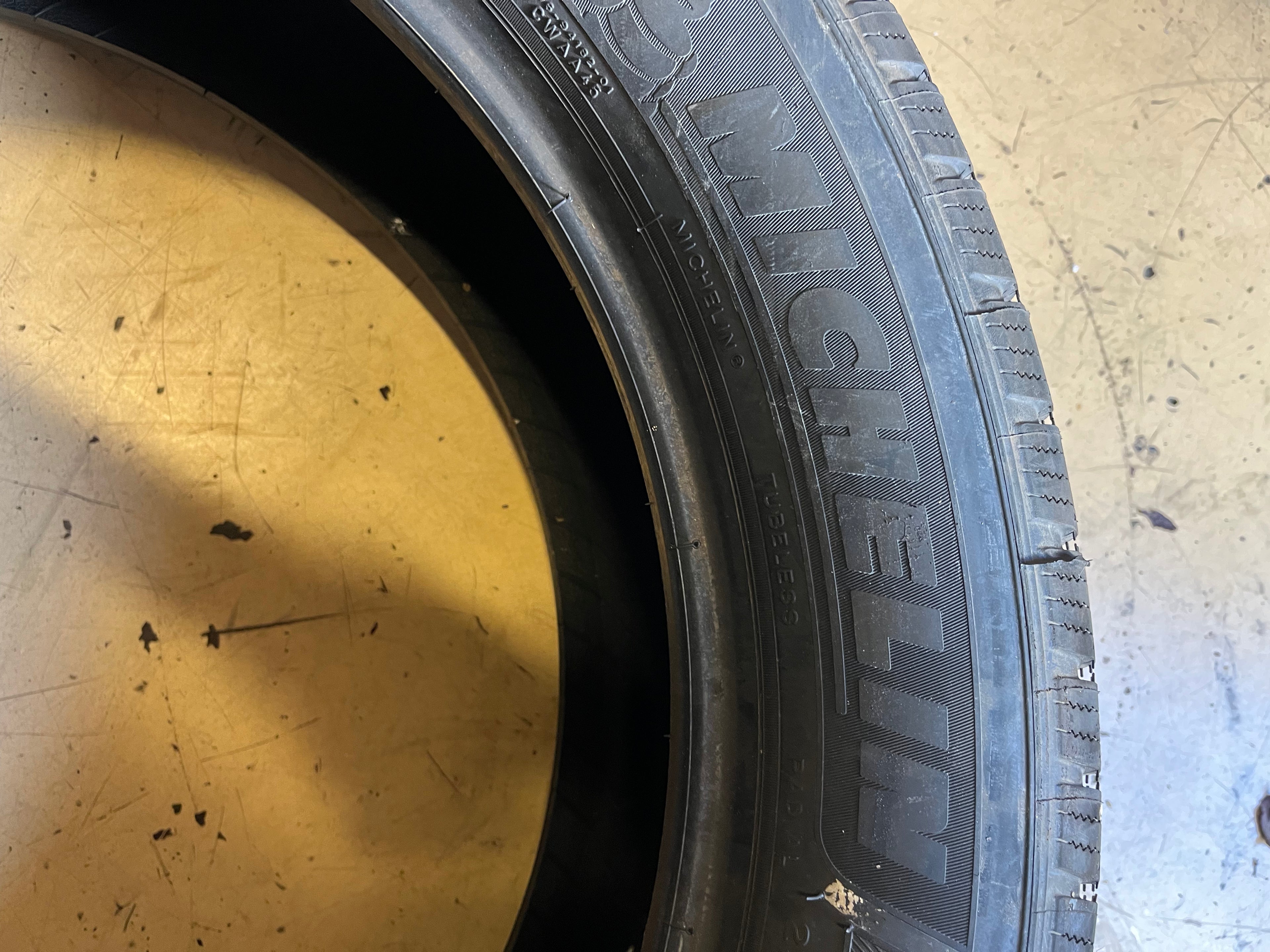 2 MICHELIN X LT A/S BSW P 275 50 22 111H ALL SEASON TIRE 86418