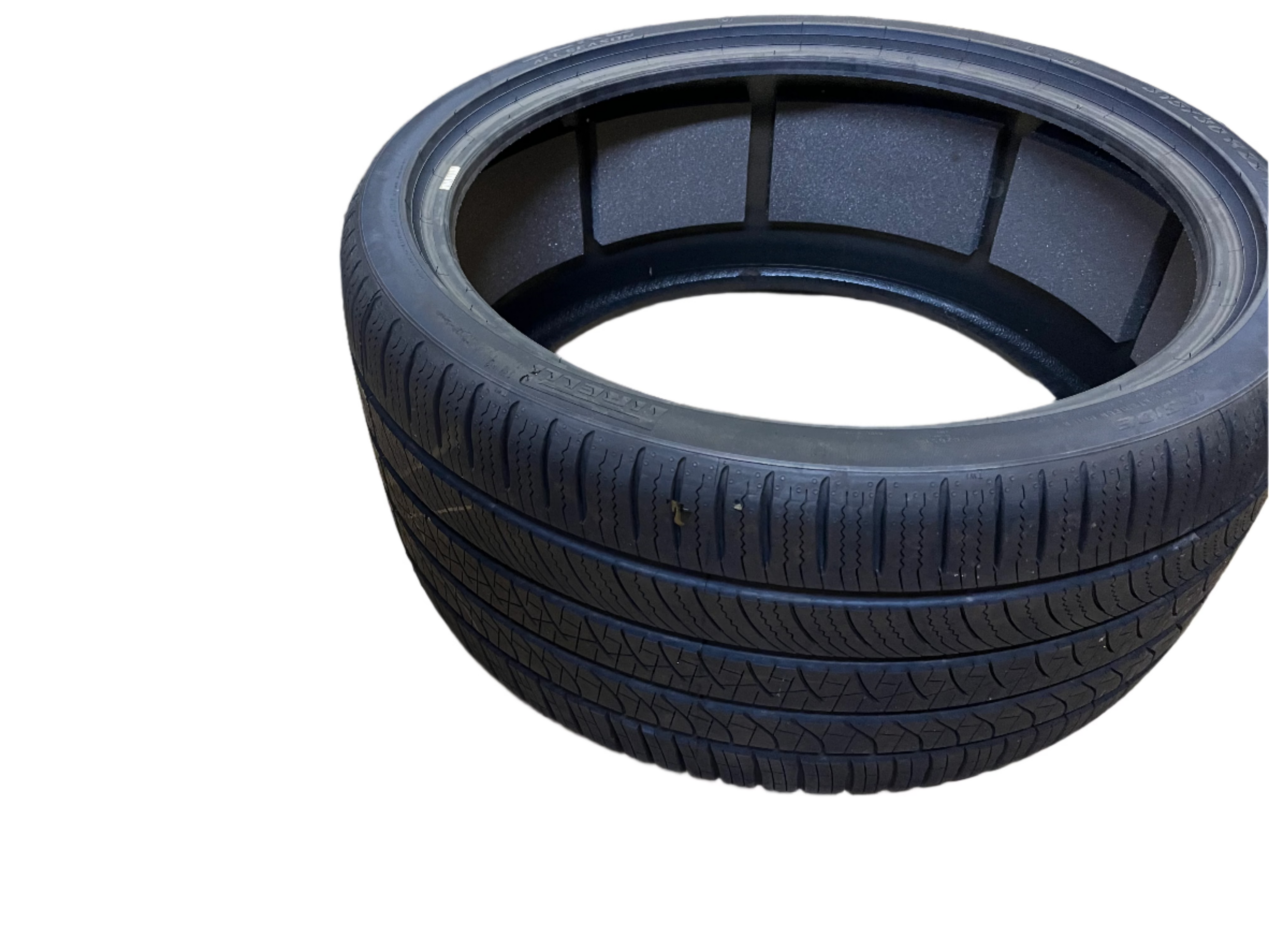 2 PIRELLI  P ZERO ALL SEASON (B) NCS WITH FOAM 315 30 R22  107W XL TIRE 3615600