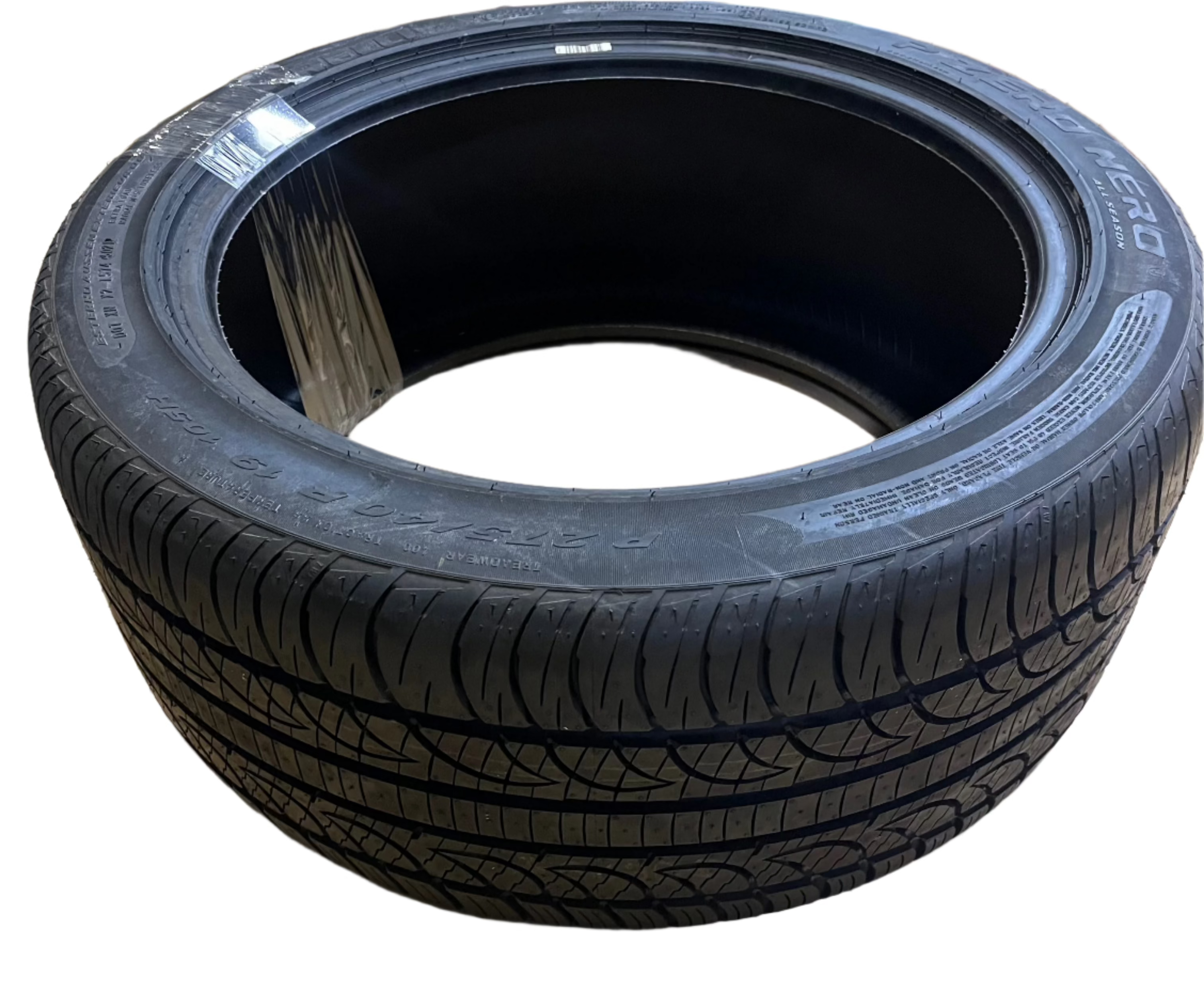 PIRELLI P ZERO NERO ALL  SEASON  P 275 40 R19 105H
