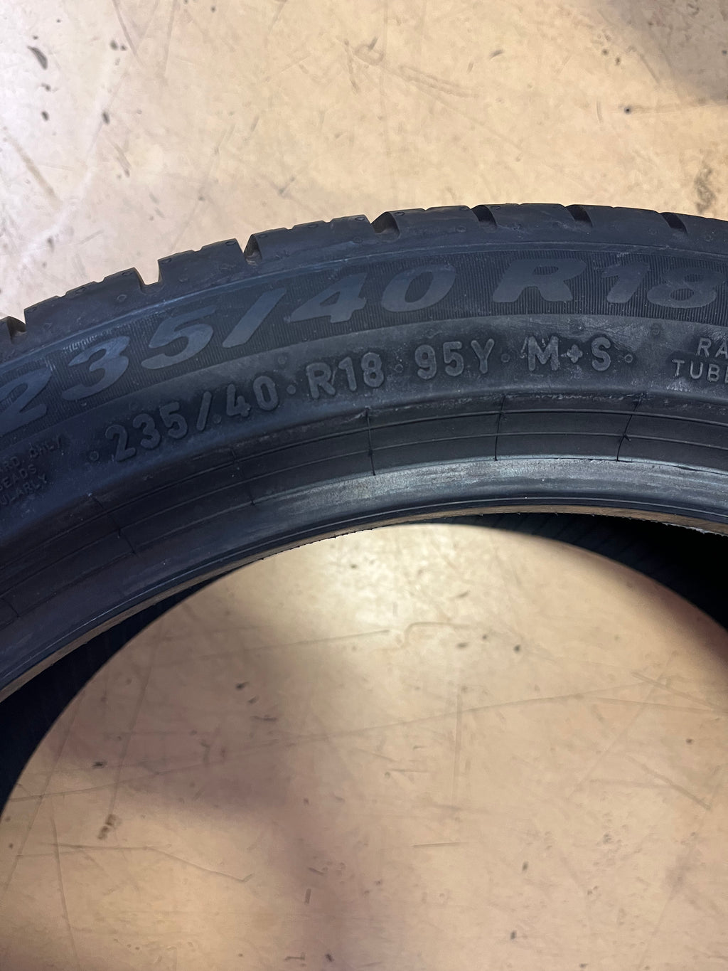 PIRELLI P ZERO ALL SEASON PLUS 3 235 40 18 95Y TIRE 4084100