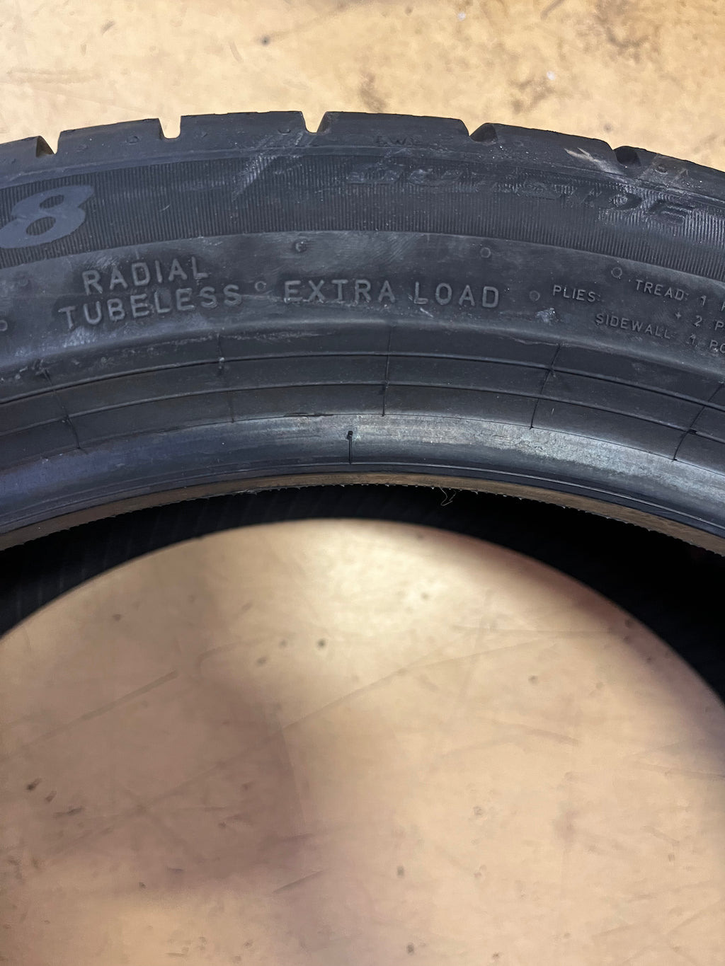 PIRELLI P ZERO ALL SEASON PLUS 3 235 40 18 95Y TIRE 4084100