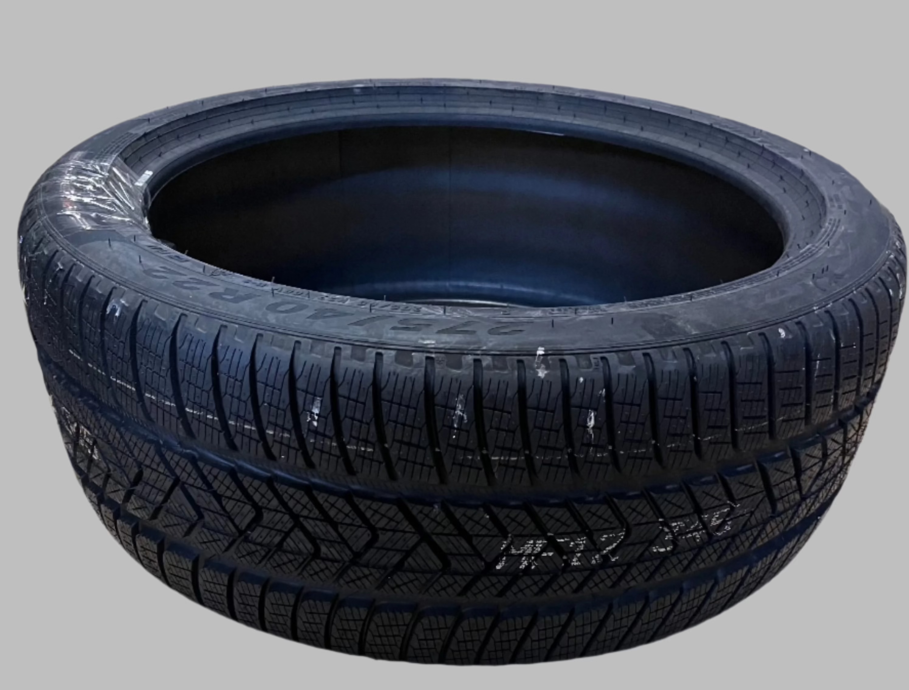2 PIRELLI SCORPION WINTER RUNFLAT P 275 40 22 108V XL SNOW TIRES 3827500