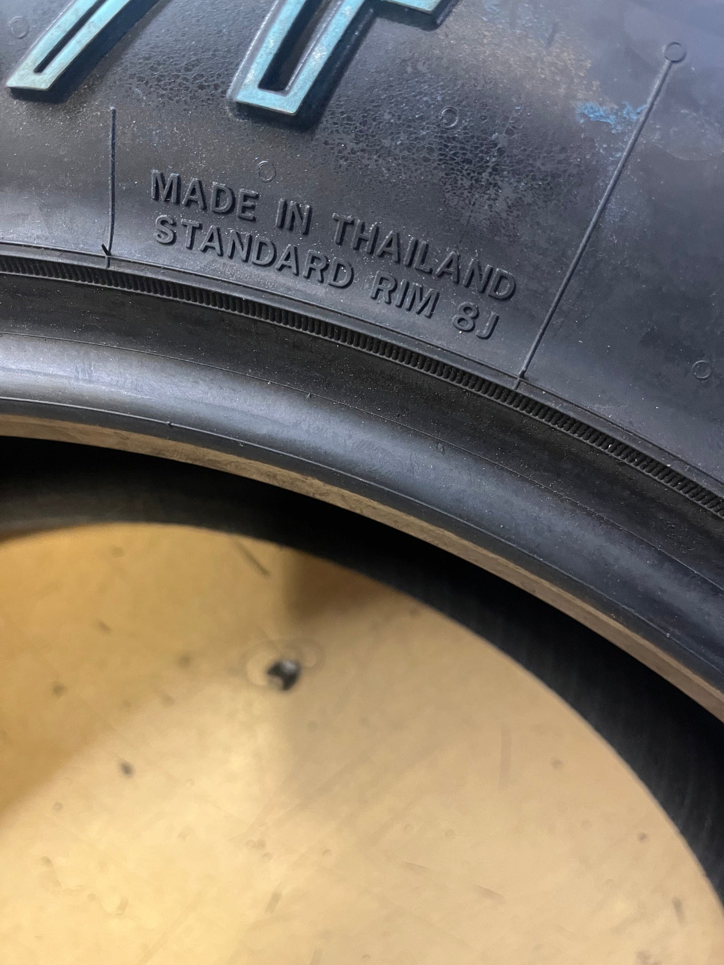 ATLAS PARALLER A/T ALL SEASON P 275 60 20 115T OWL TIRE 221023132