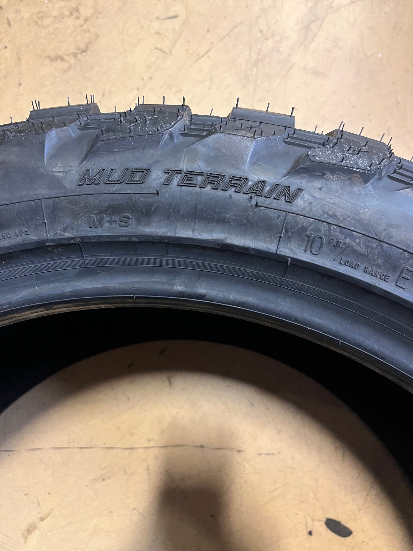 2 LANDSPIDER WILDTRAXX MT BSW LT 33 12.5 22 109Q LRE 10PLY  TIRES EMT021