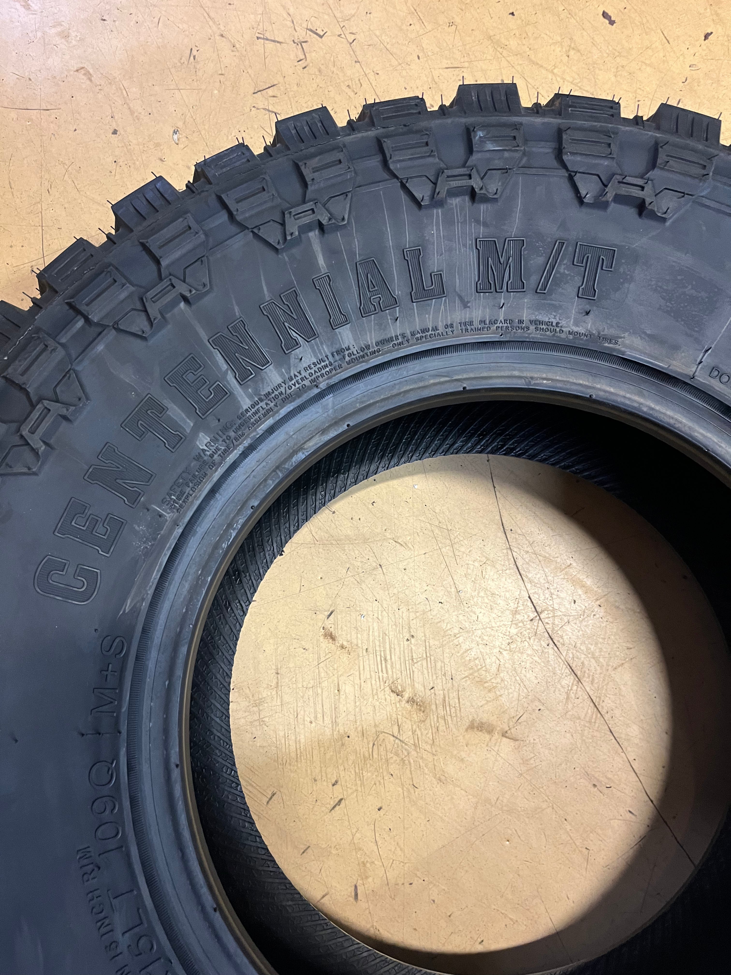 1 CENTENNIAL DIRT COMMANDER M/T LT 31 10.50 15 109Q LRC 6PLY BSW TIRE TCD1531105C