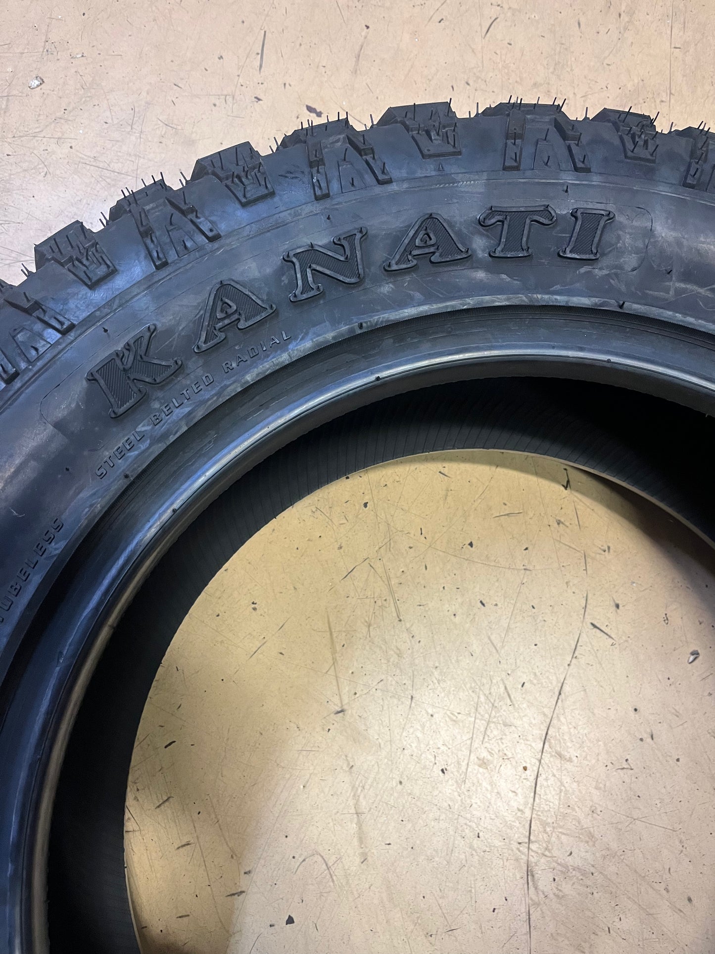 2 KANATI TRAIL HOG AT-4 LT 275 65 R20 126/123Q LRE 10 PLY BSW TIRES LTH2027565E