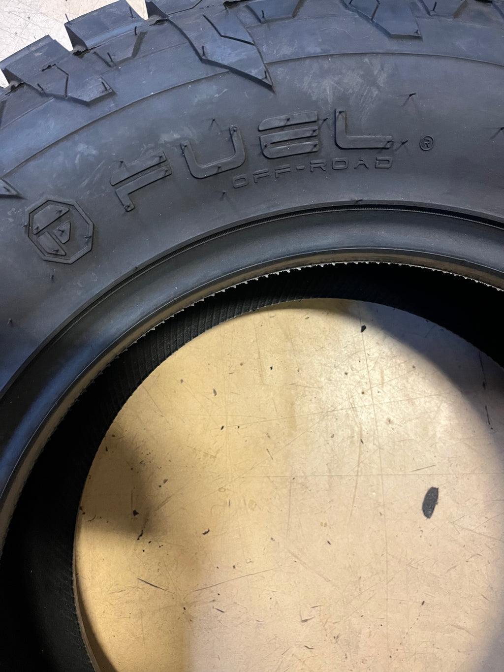 FUEL GRIPPER AT LT 285 65 18 125/122S 10 PLY  ALL TERRAIN A/S TIRE AT28565R18 BSW