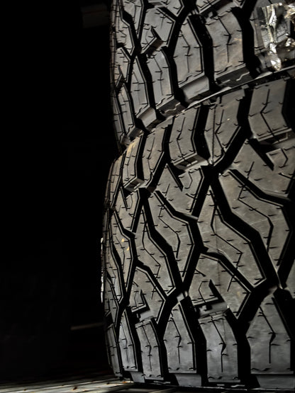 (TODO) VENOM POWER TERRA HUNTER RT+ RWL LT 33 12.5 20 114Q LRE 10 PLY RUGGED TERRAIN TIRES