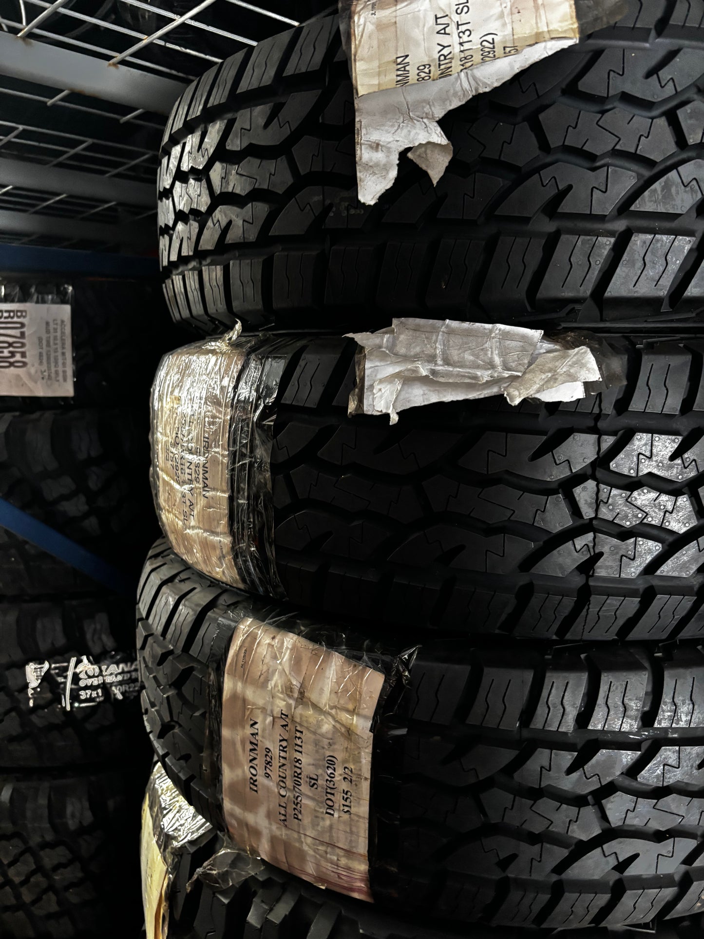 (TODO) 2 IRONMAN ALL COUNTRY AT LT 255 70 18 113T SL ALL TERRAIN TIRES 92829