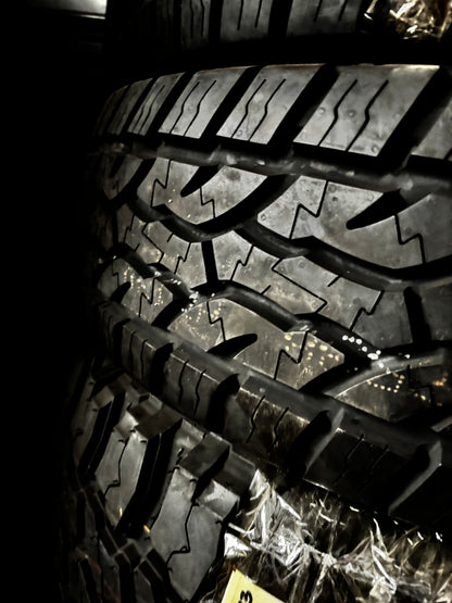 (TODO) 2 IRONMAN ALL COUNTRY AT LT 255 70 18 113T SL ALL TERRAIN TIRES 92829