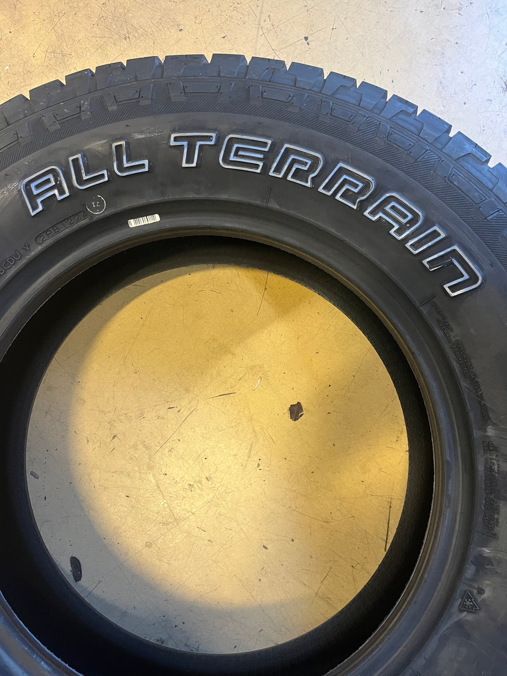 1 PATHFINDER ALL TERRAIN P 275 65 18 116T OWL ALL TERRAIN TIRE 24240 ALL SEASON