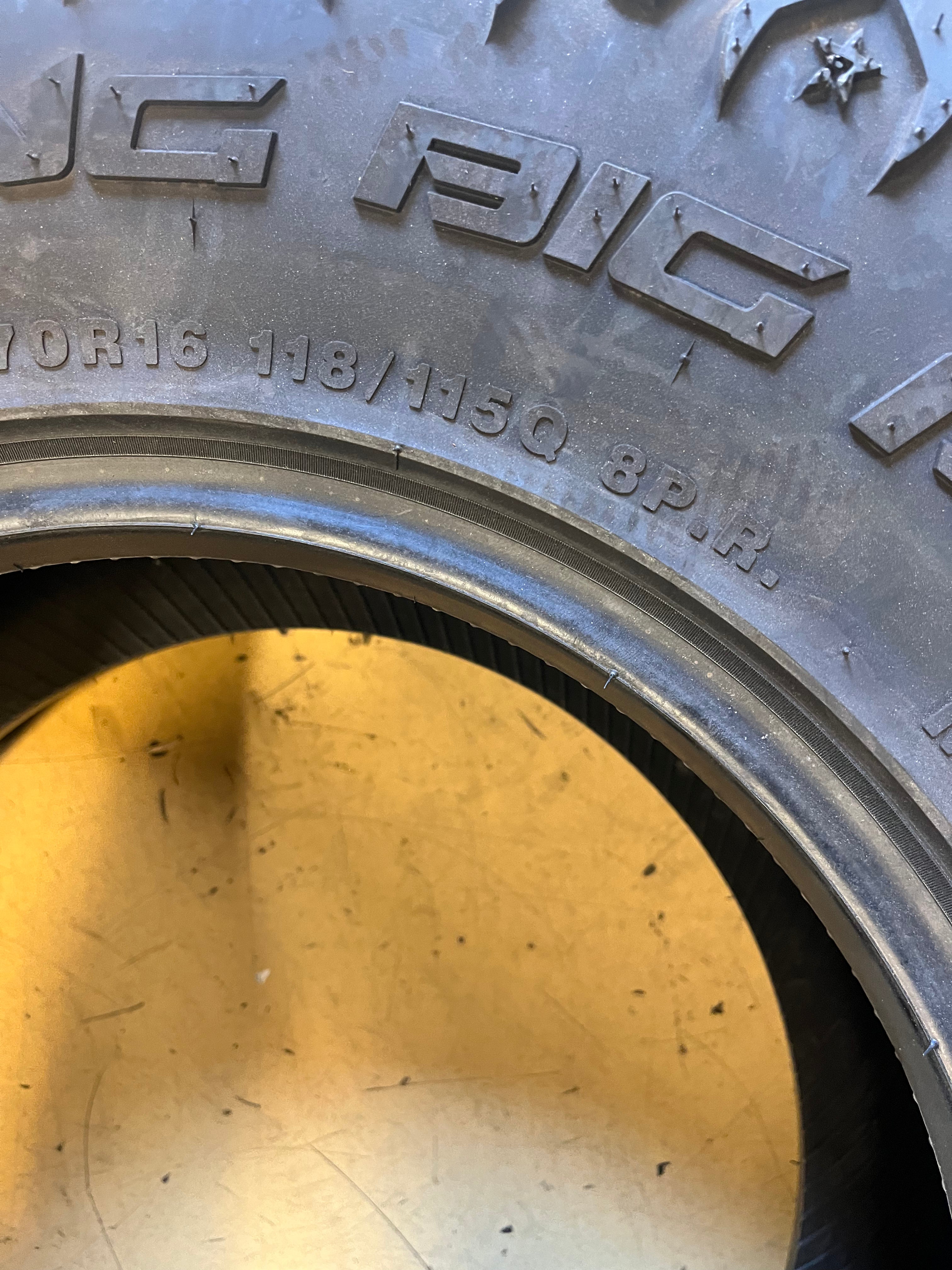 1 ROLLING BIG POWER REPULSOR M/T RX LT 305 70 16 118/115Q MUD TERRAIN TIRE RBPST1670010 RAISED BLACK LETTER