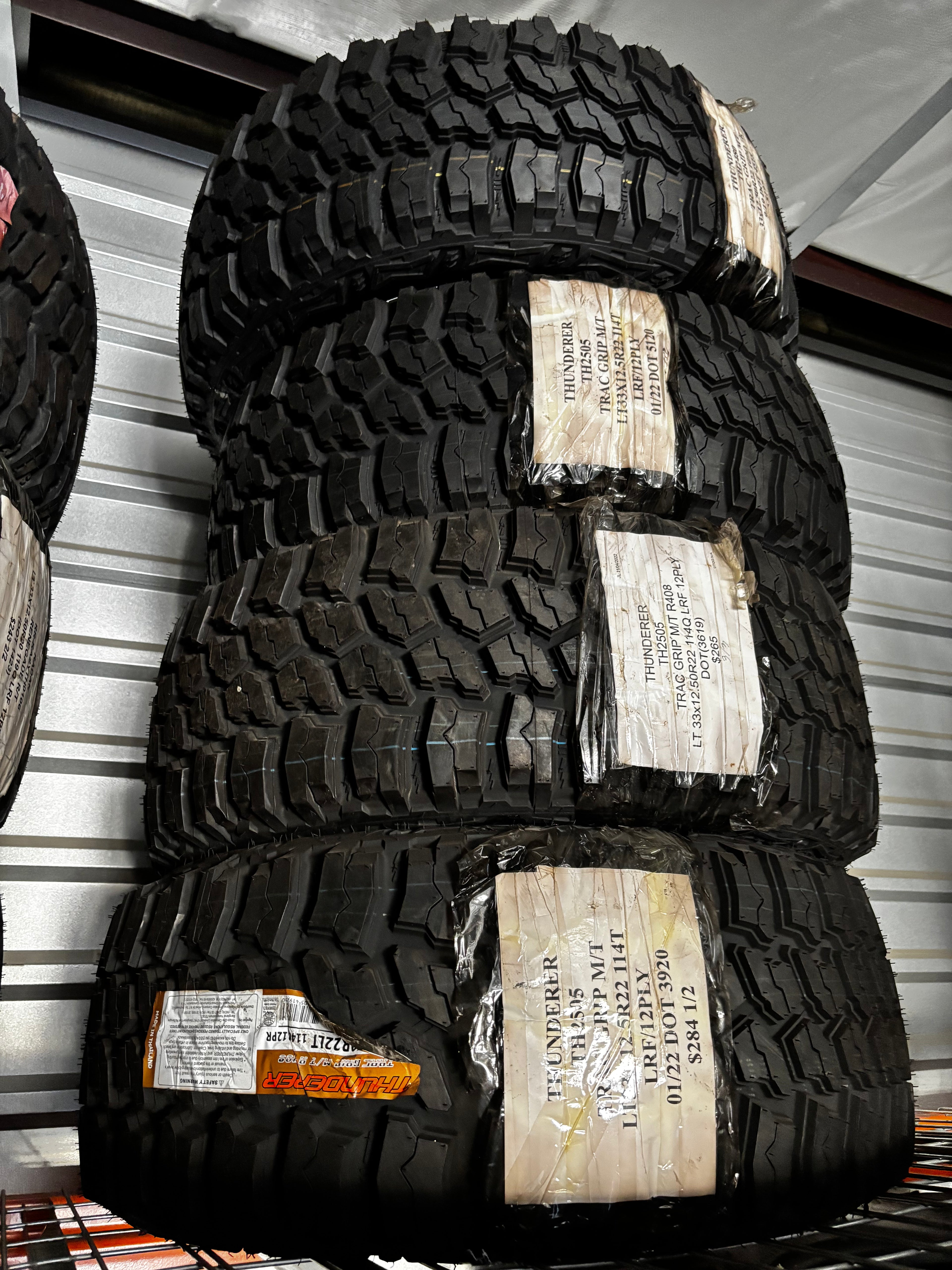 (TODO) 4 THUNDERER TRAC MT LT 33 12.5 22 114T LRF 12 PLY