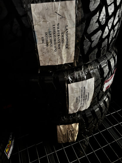 (KSL ONLY) LANDSPIDER WILDTRAXX M/T BSW LT 35 12.5 22 117Q LRE 10PLY MUD TERRAIN TIRE EMT022