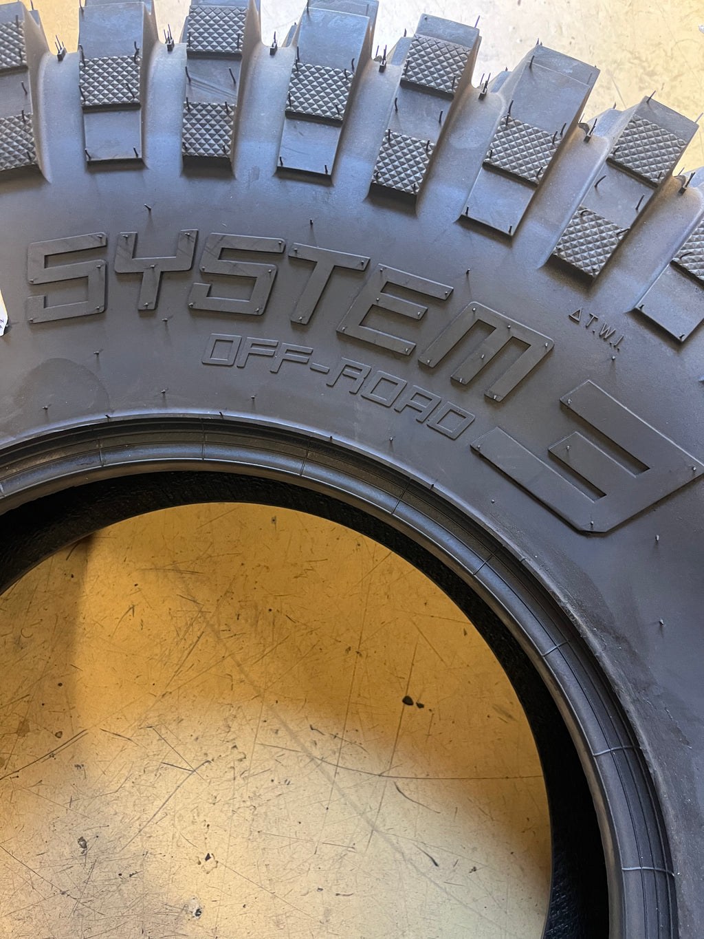 SYSTEM 3 XCR 350 33 10.00 15 ATV TIRE S3-0366 BSW