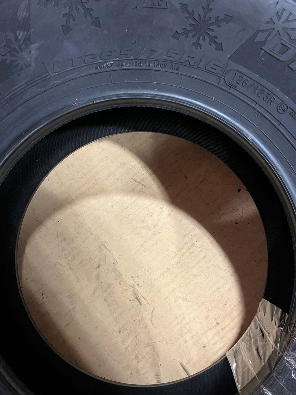 2 COOPER DISCOVERER SNOW CLAW BSW P 285 75 16 126/123R WINTER TIRE 170175005