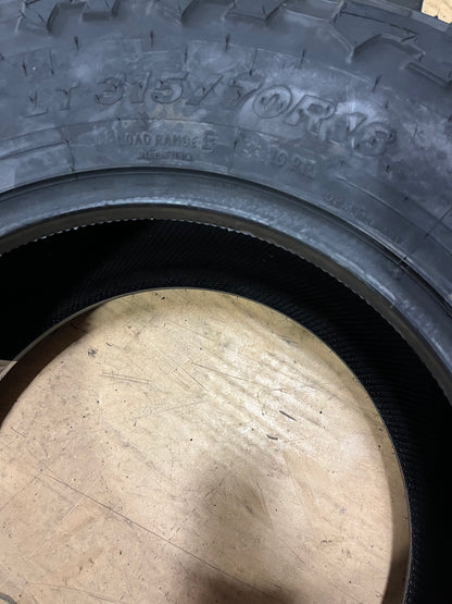 TOYO OPEN COUNTRY MT BSW  LT 315 70 18 127Q LRE 10PLY MUD TERRAIN TIRE 360560