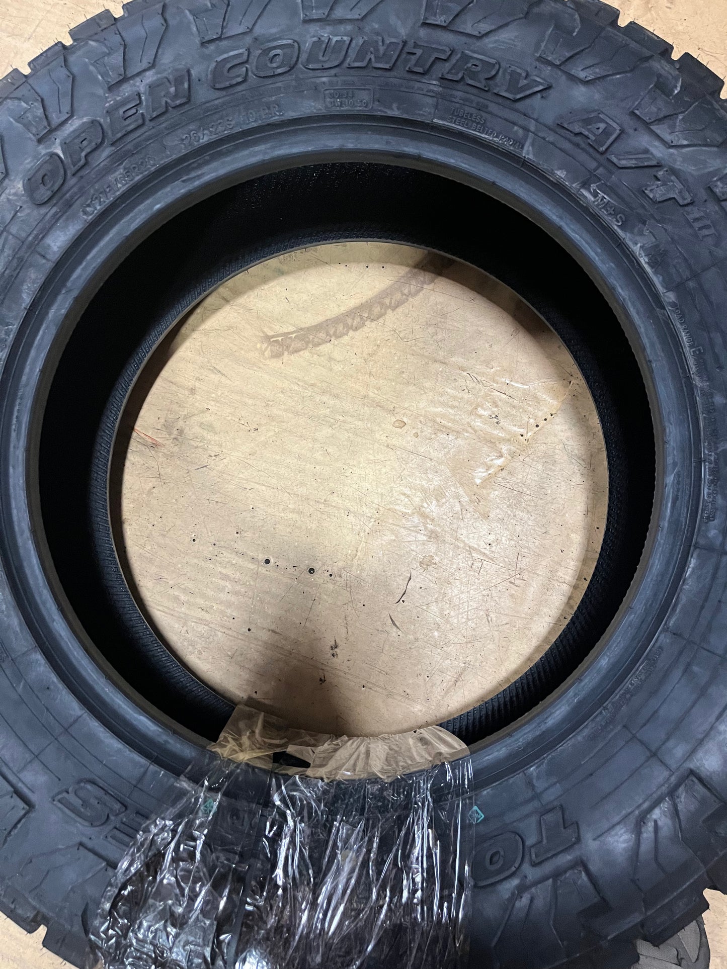 TOYO OPEN COUNTRY AT3 LT 275 65 20 126/123S LRE 10PLY ALL TERRAIN TIRE 355420
