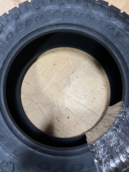 TOYO OPEN COUNTRY A/T II  LT 37 12.5 22 127Q LRF 12PLY ALL TERRAIN TIRE 353120
