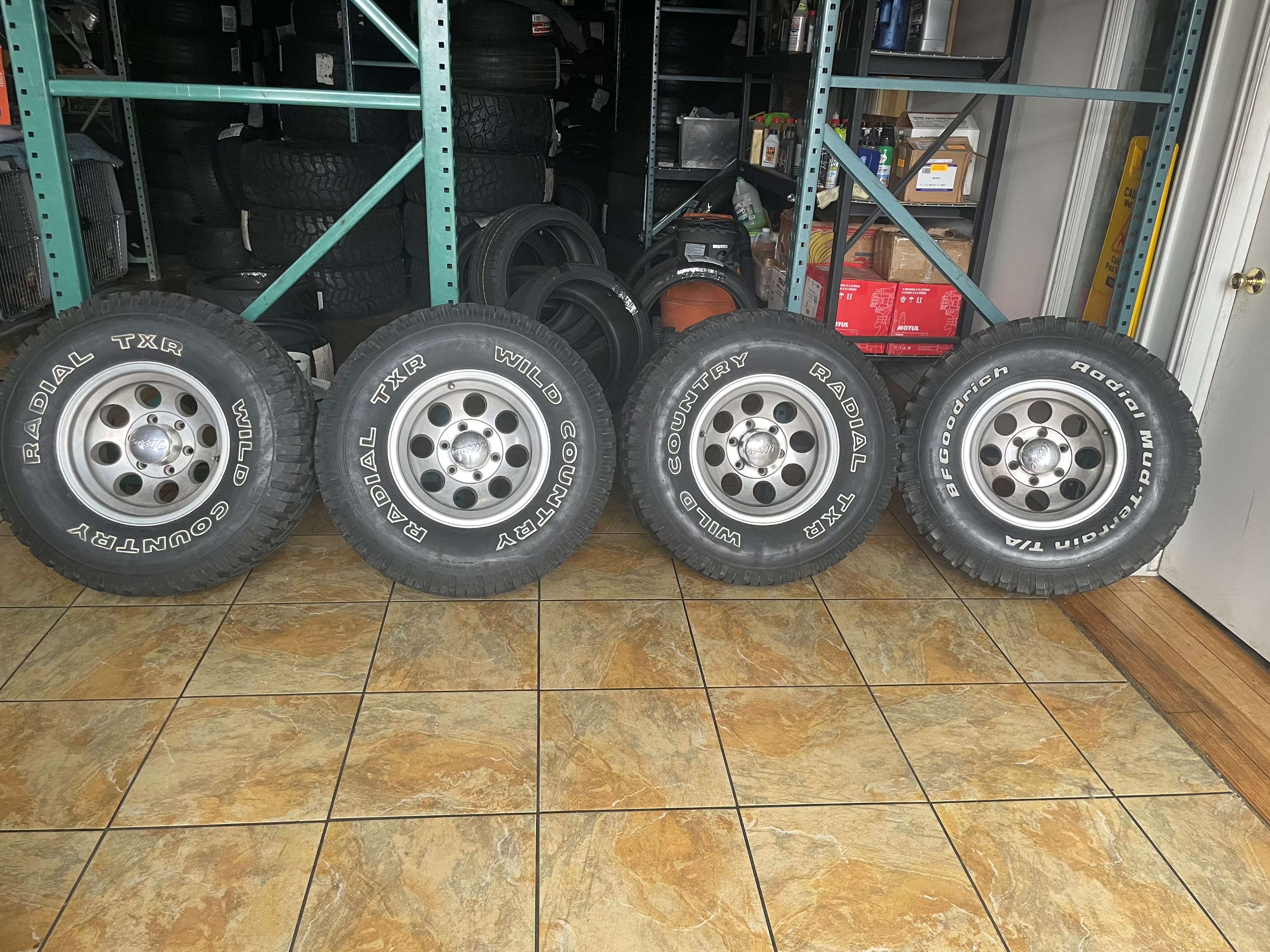 (KSL ONLY)USED 4 WILD COUNTRY RADIAL TXR LT 32 11.5 15 113Q LRC 6PLY WITH WHEELS
