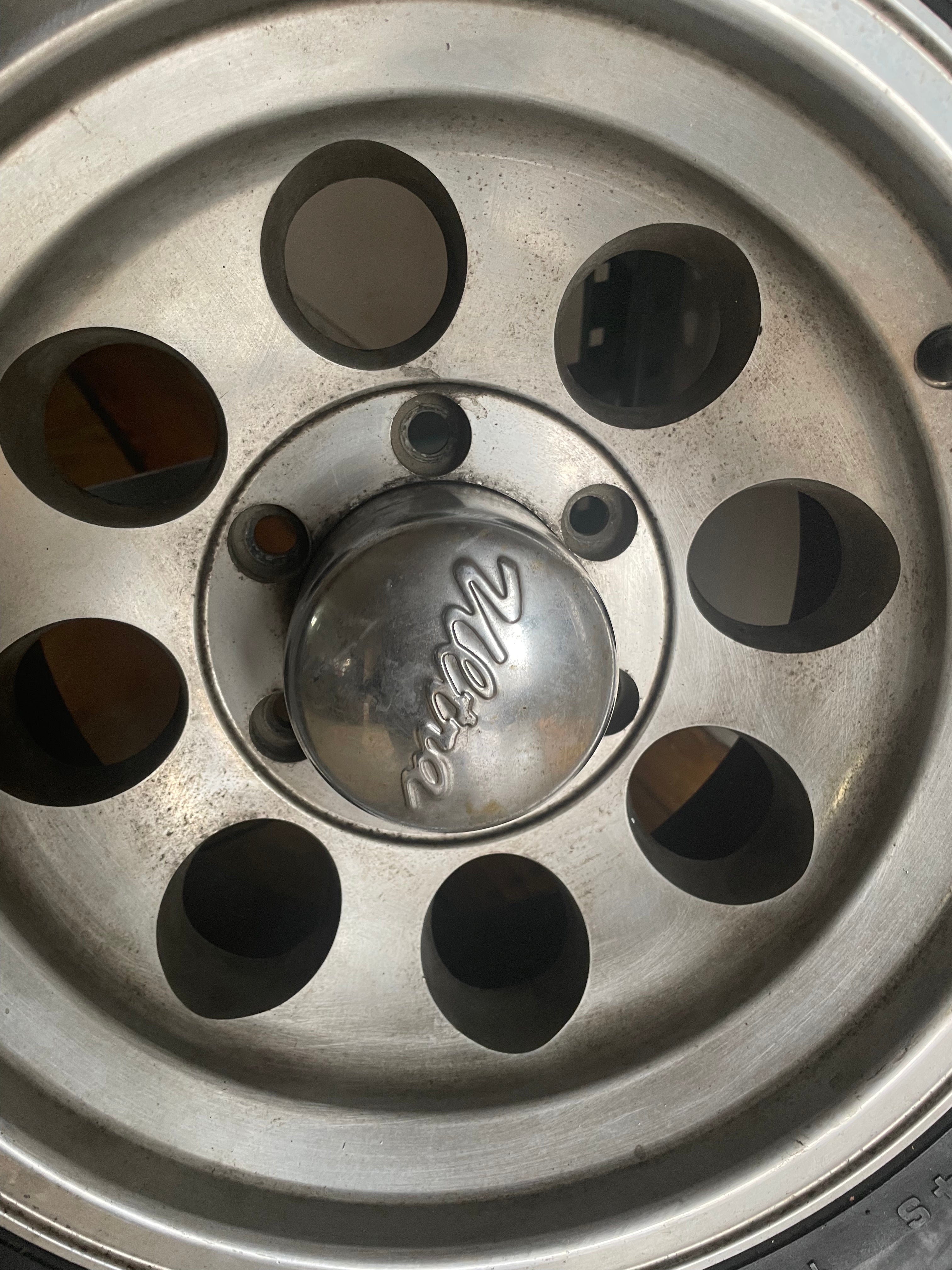 (KSL ONLY)USED 4 WILD COUNTRY RADIAL TXR LT 32 11.5 15 113Q LRC 6PLY WITH WHEELS