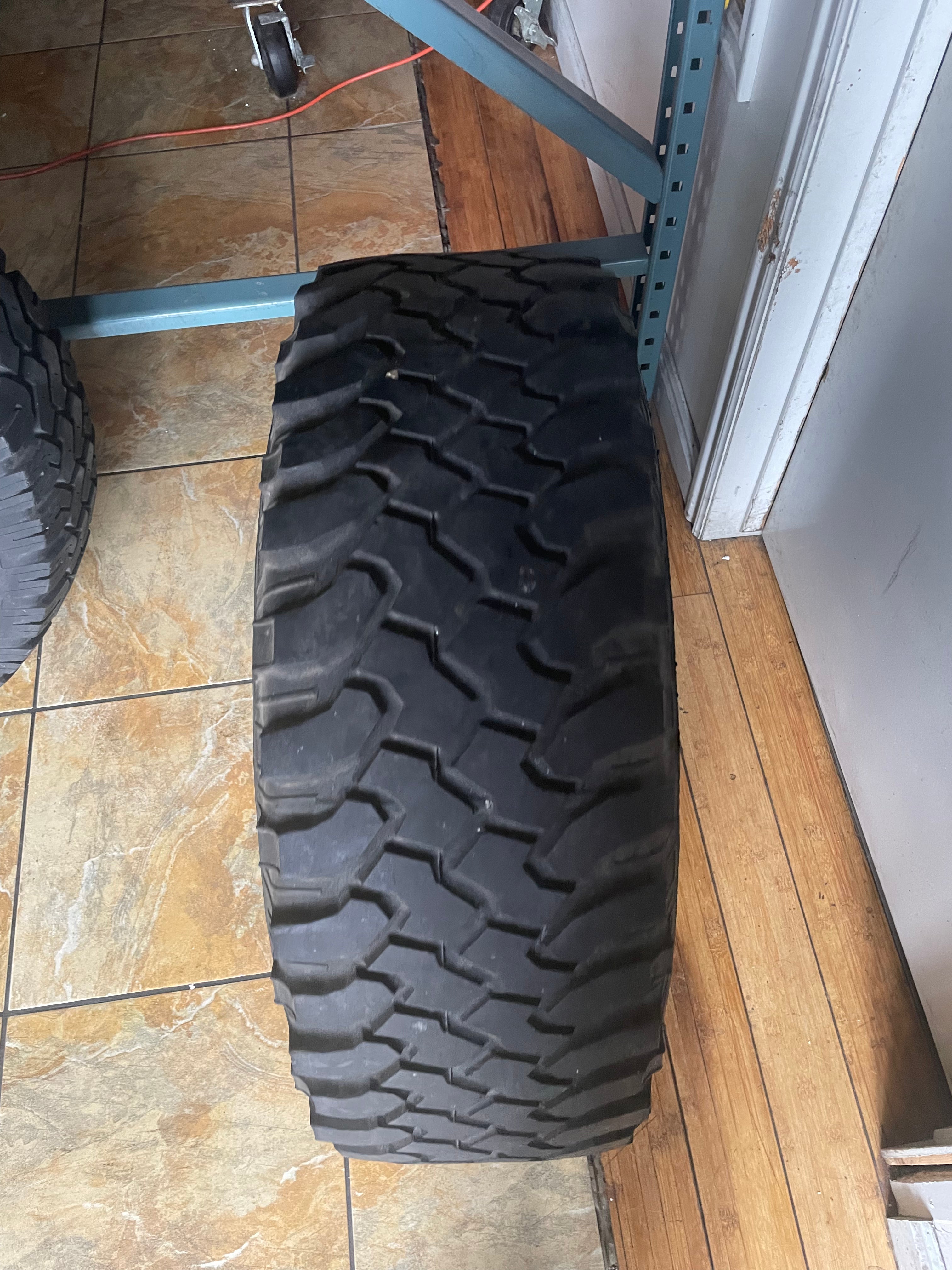 (KSL ONLY)USED 4 WILD COUNTRY RADIAL TXR LT 32 11.5 15 113Q LRC 6PLY WITH WHEELS