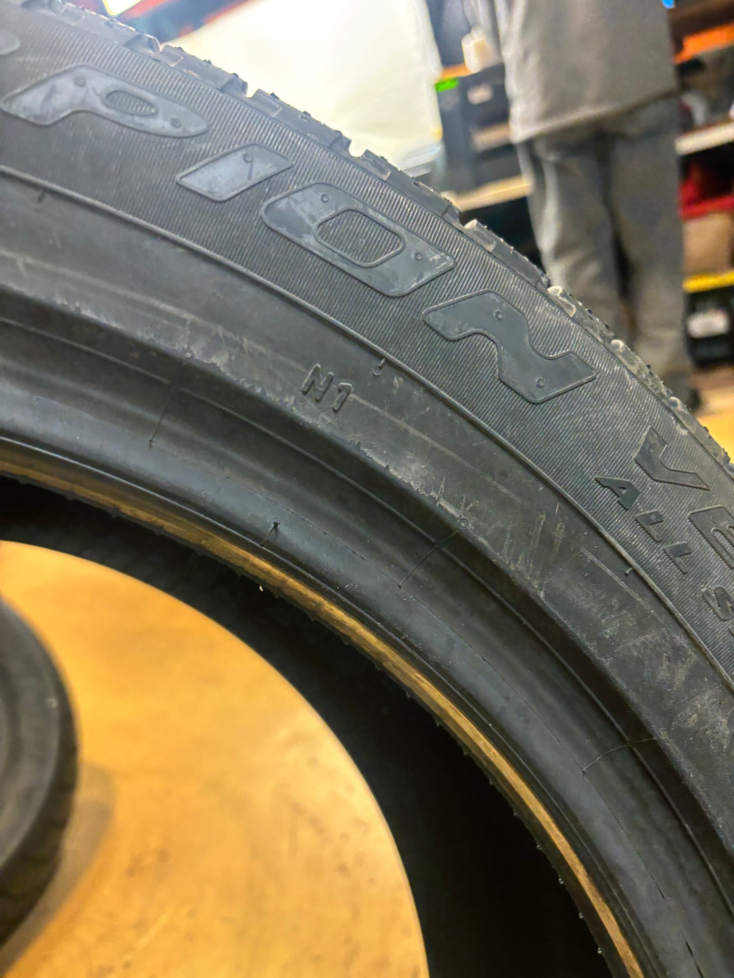 PIRELLI SCORPION VERDE ALL SEASON (N1) PORSCHE P 275 45 20 110V XL ALL SEASON TIRE 2287500