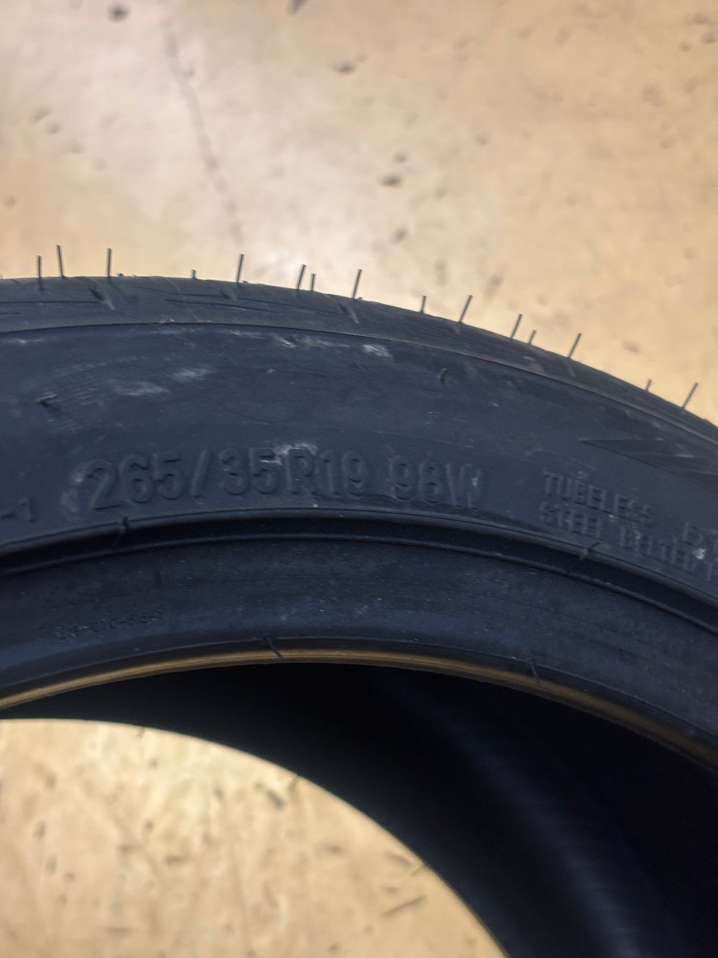 TOYO EXTENSA HP II BSW P 265 35 19 98W XL ALL SEASON TIRE 196650