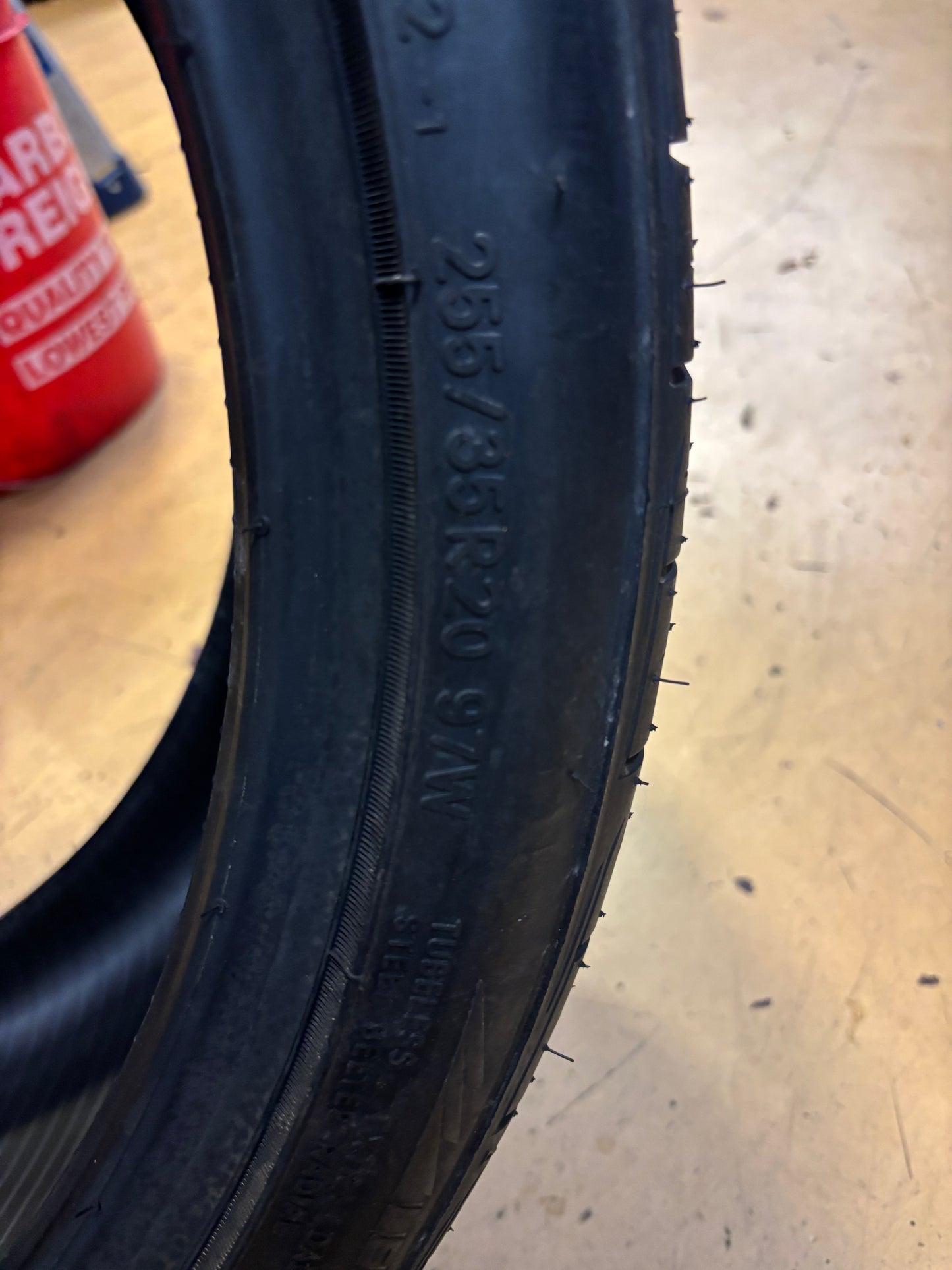2 TOYO EXTENSA HP II BSW P 255 35 20 97W ALL SEASON TIRE 196380