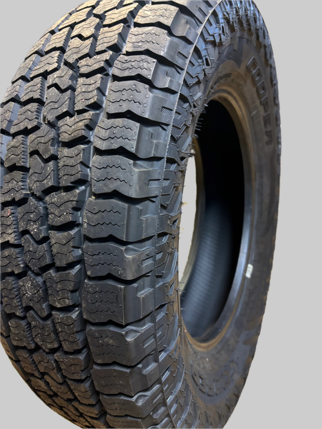 2 COOPER DISCOVERER ROAD + TRAIL AT BSW P 245 70 17 114T XL ALL TERRAIN TIRES 171276049