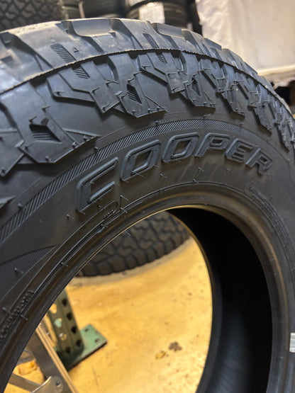 2 COOPER DISCOVERER ROAD + TRAIL AT BSW P 245 70 17 114T XL ALL TERRAIN TIRES 171276049