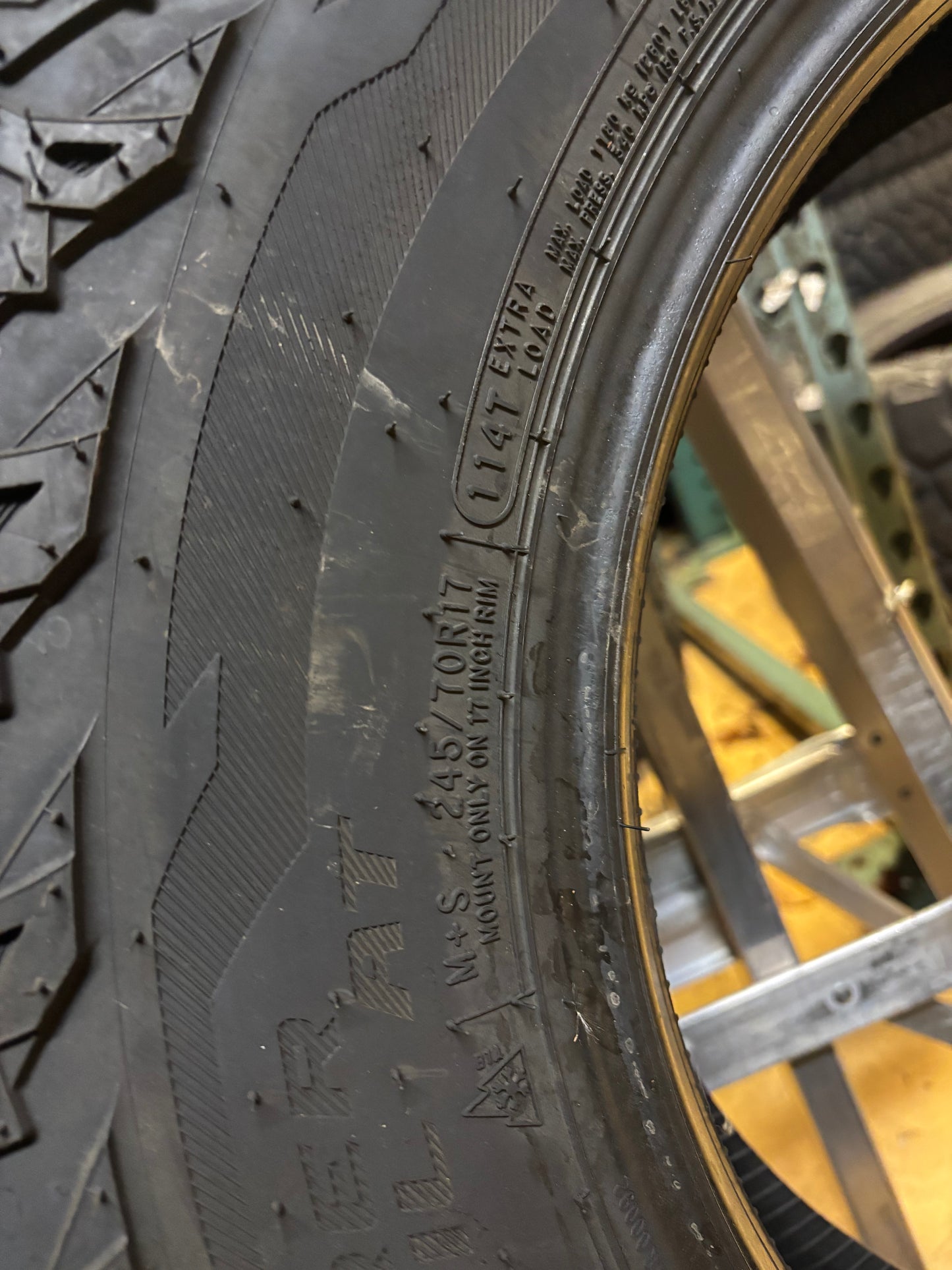 2 COOPER DISCOVERER ROAD + TRAIL AT BSW P 245 70 17 114T XL ALL TERRAIN TIRES 171276049