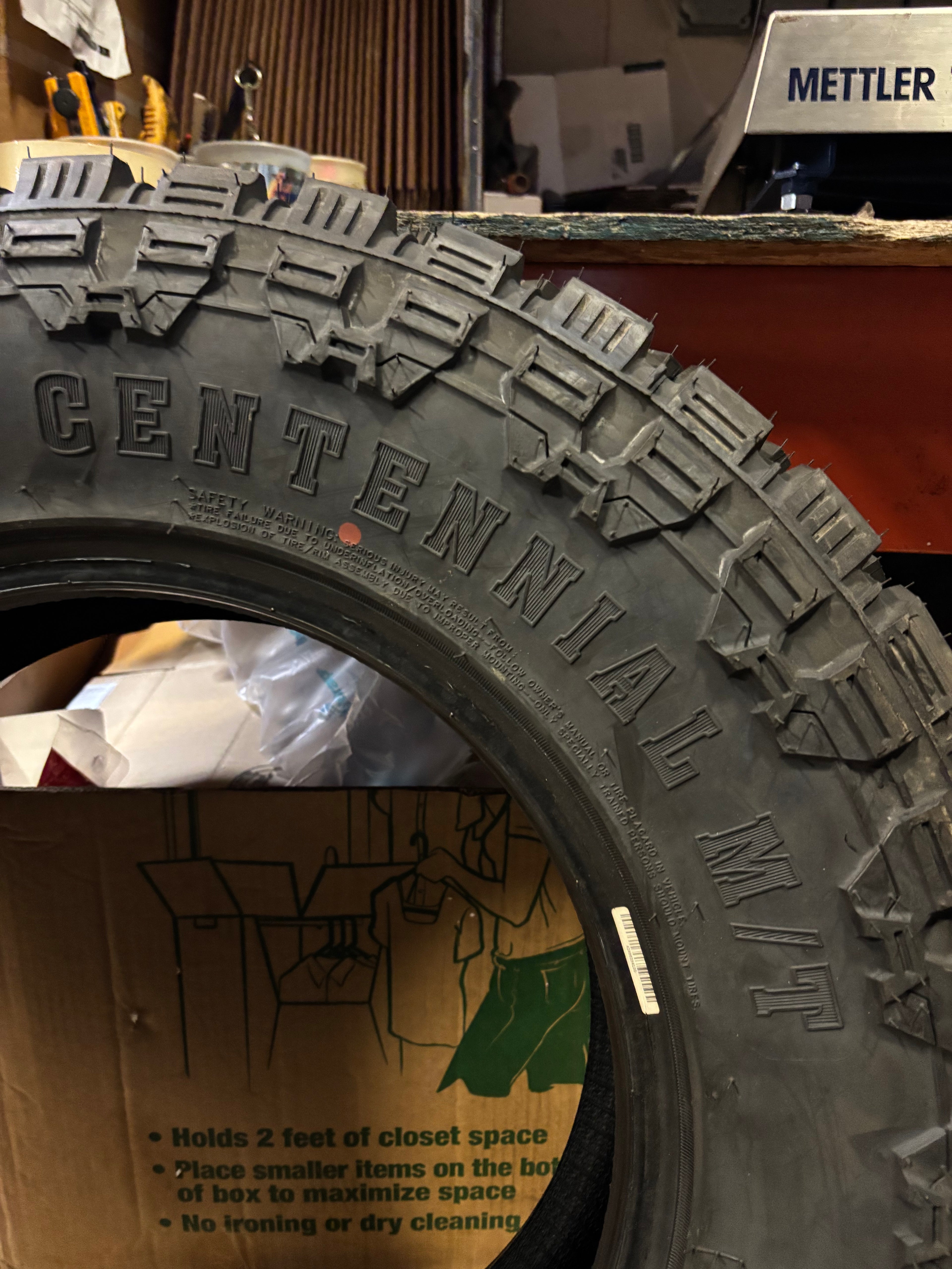 CENTENNIAL DIRT COMMANDER M/T BSW LT 265 70 17 121/118Q 10PLY MUD TERRAIN TIRE TCD1726570E
