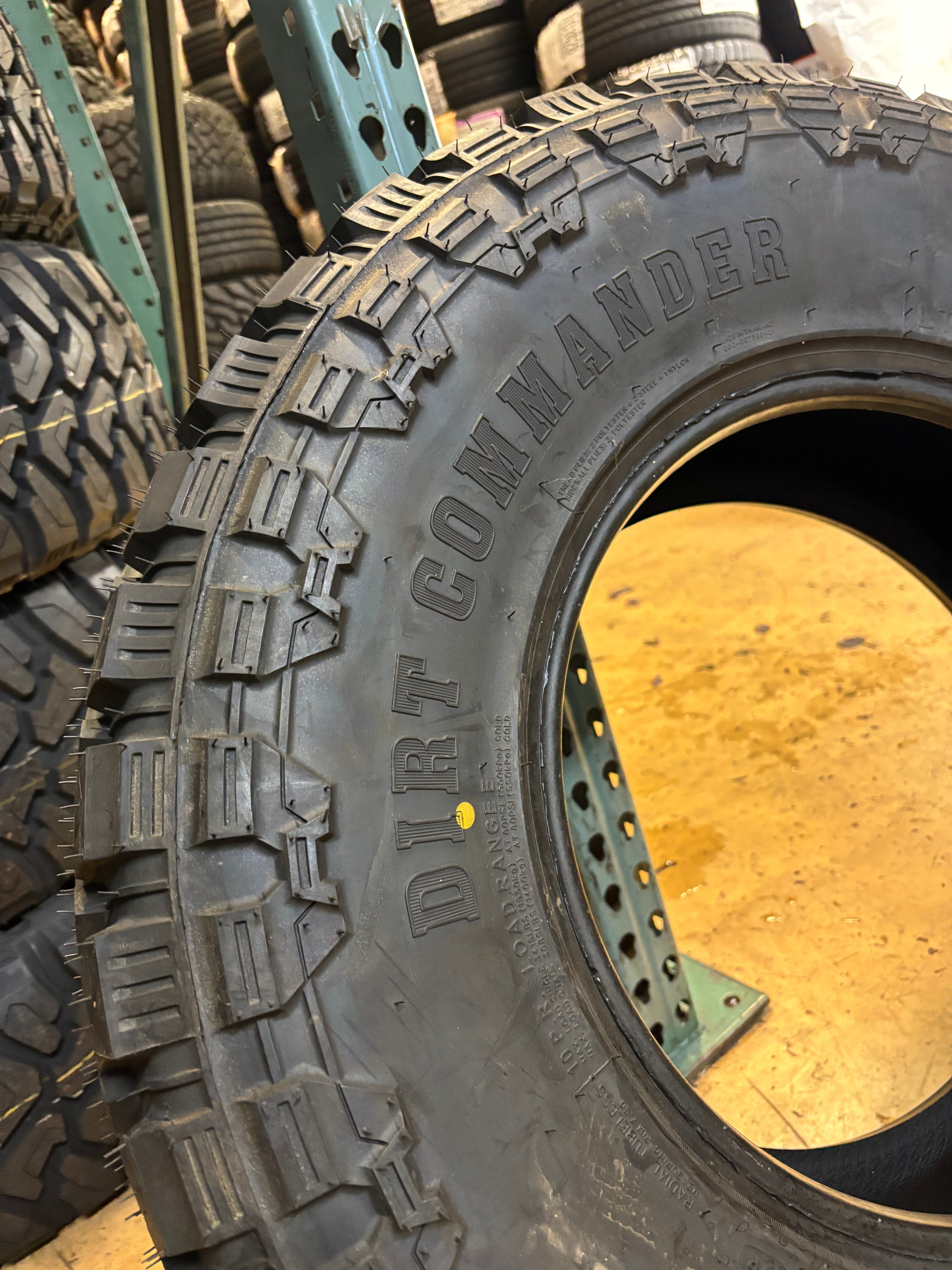 CENTENNIAL DIRT COMMANDER M/T BSW LT 265 75 16 123/120N LRE 10 PLY MUD TERRAIN  TIRE TCD1626575E