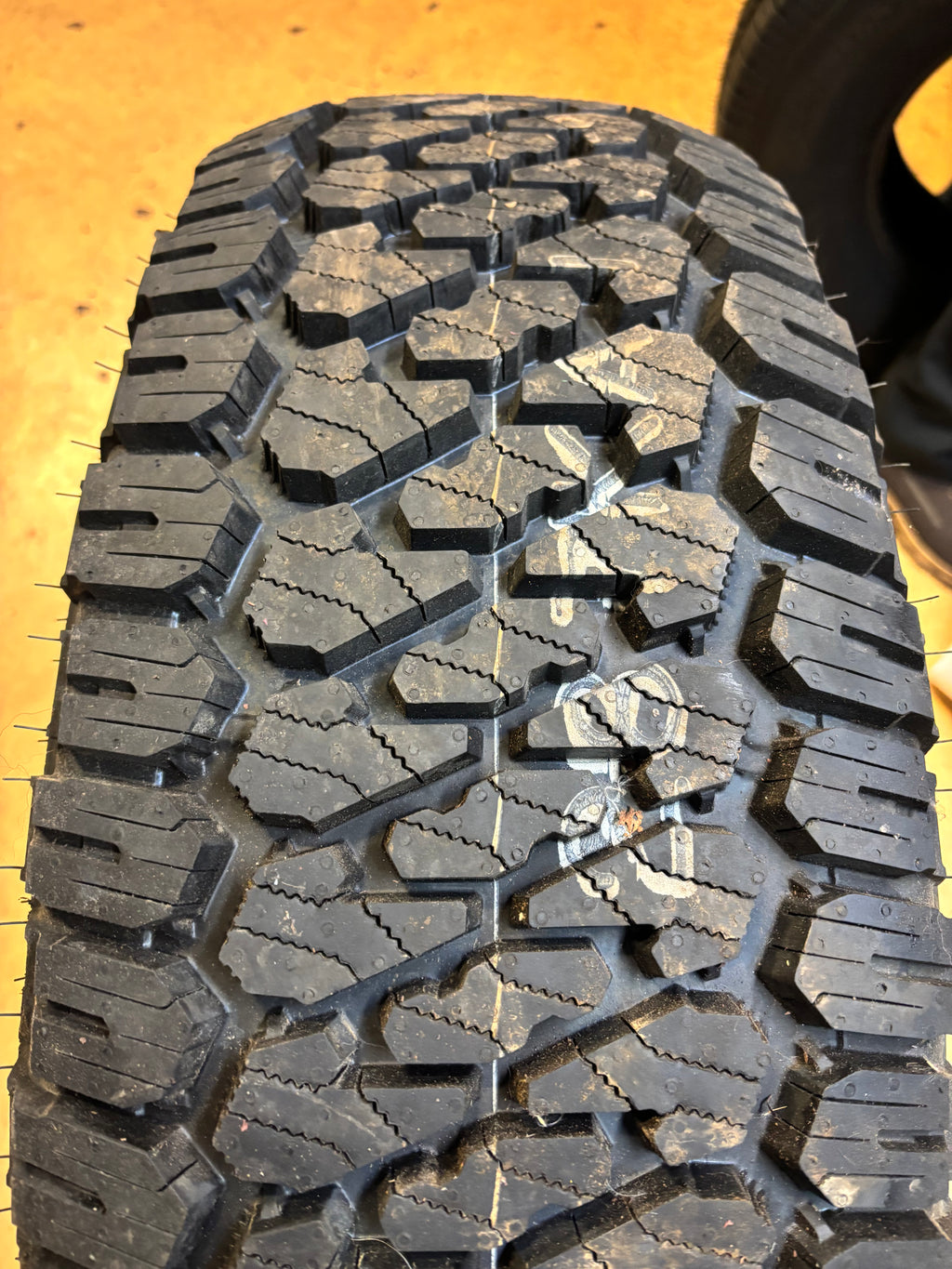 FIRESTONE DESTINATION X/T BSW LT 285 70 17 121/118S LRD 8PLY ALL TERRAIN TIRE 013922