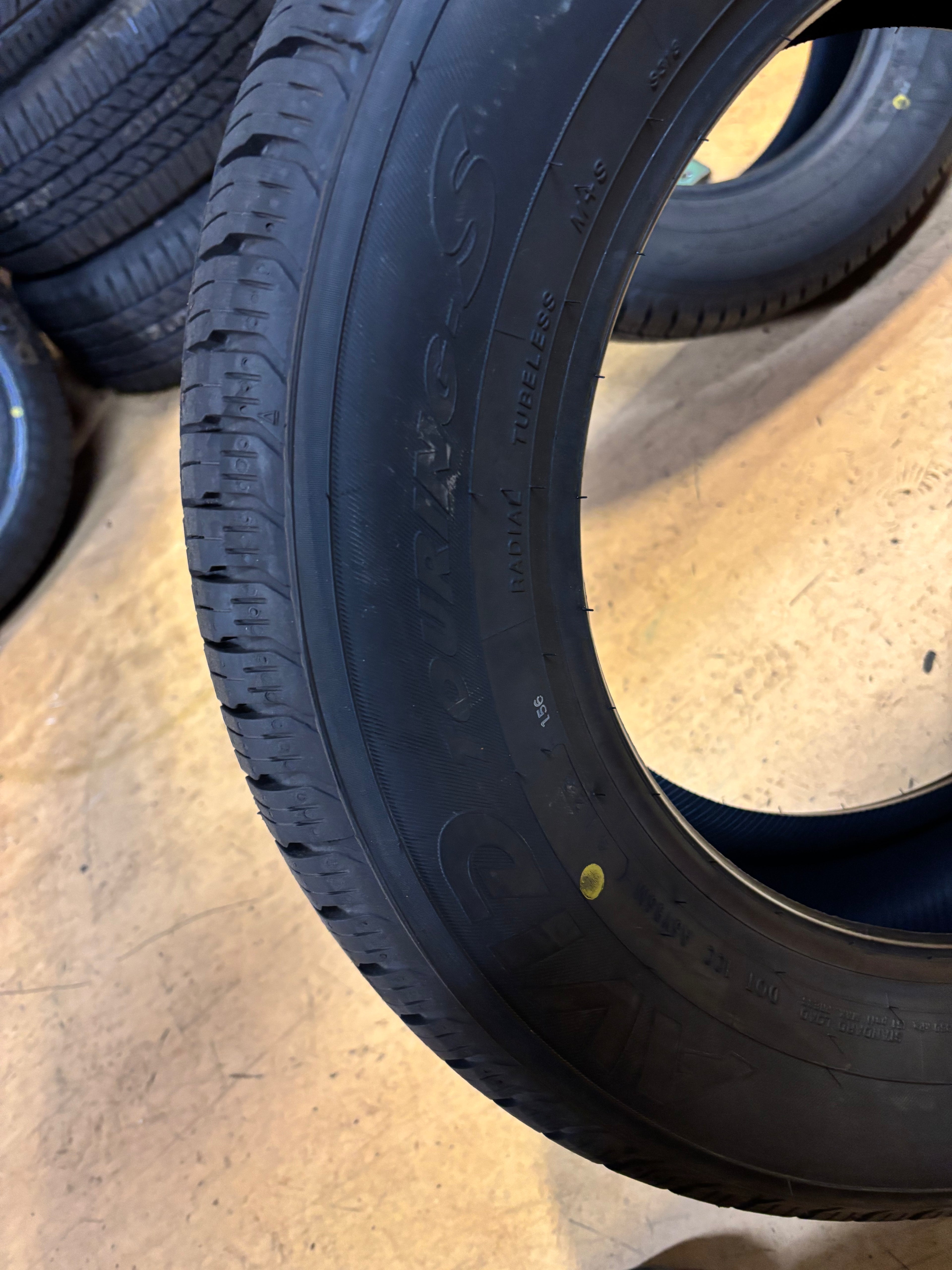YOKOHAMA AVID TOURING S P 225 60 16 97S SL ALL SEASON TIRE 110131818