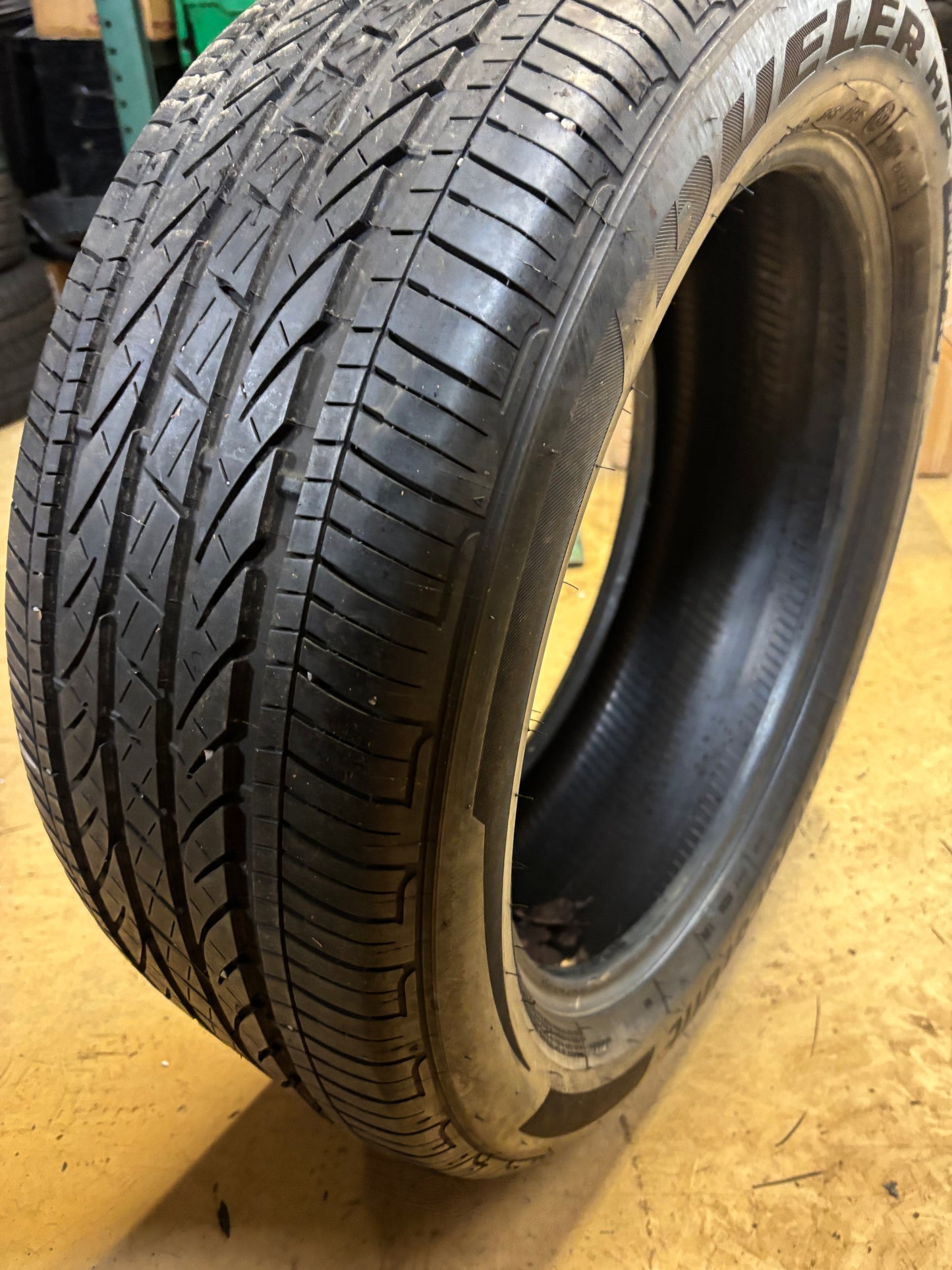 2 USED 6/32" BRIDGESTONE DUELER HP SPORT AS (*) BMW RSC P 245 50 19 105H RUNFLAT TIRE 004748