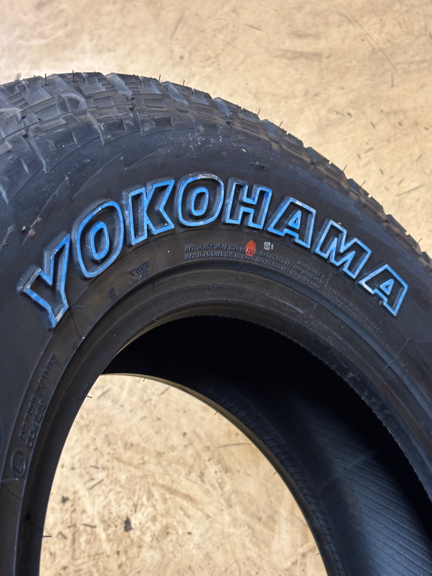 YOKOHAMA GEOLANDAR A/T G015 P 245 75 16 118/115R LRE 10PLY ALL TERRAIN TIRE 110101633