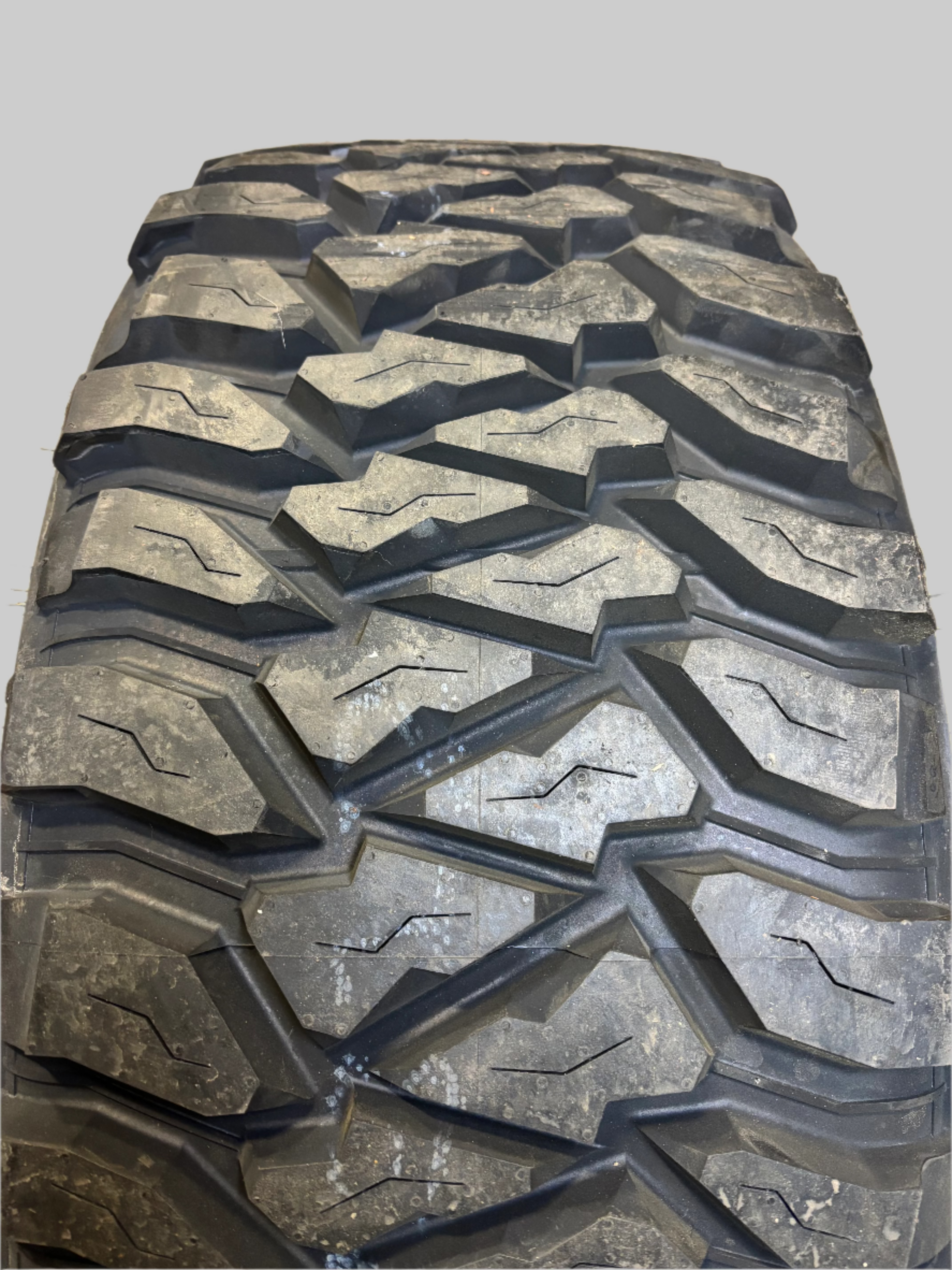 (KSL ONLY) 2 MICKEY THOMPSON BAJA LEGEND MTZ BSW LT 37 13.5 20 127Q LRE 10PLY MUD TERRAIN TIRES331150005