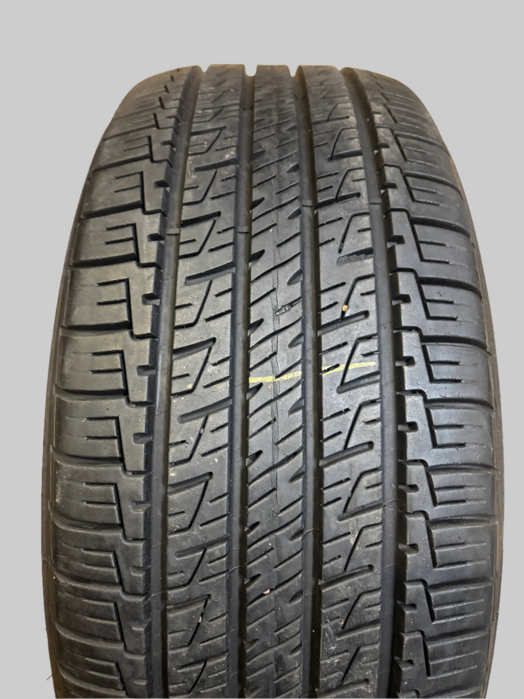USED 10/32" GOODYEAR ASSURANCE MAXLIFE P 225 50 17 94H SL TIRE 110982545