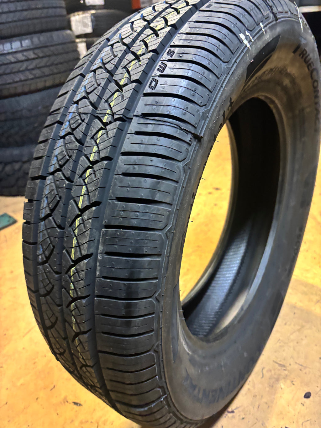 CONTINENTAL TRUECONTACT TOUR P 225 65 17 102T SL ALL SEASON TIRE 15500770000