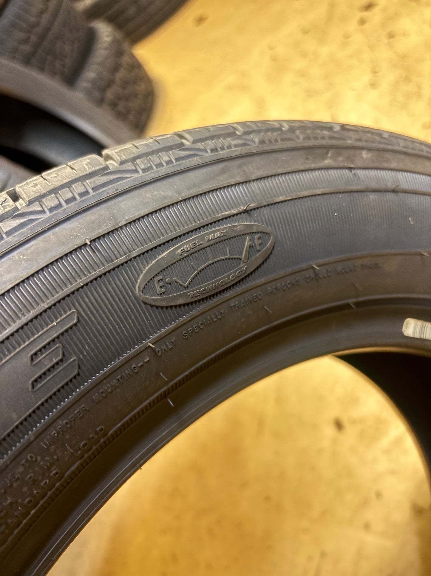 GOODYEAR ASSURANCE FUEL MAX P 205 55 16 91H SL ALL SEASON TIRE 738524571