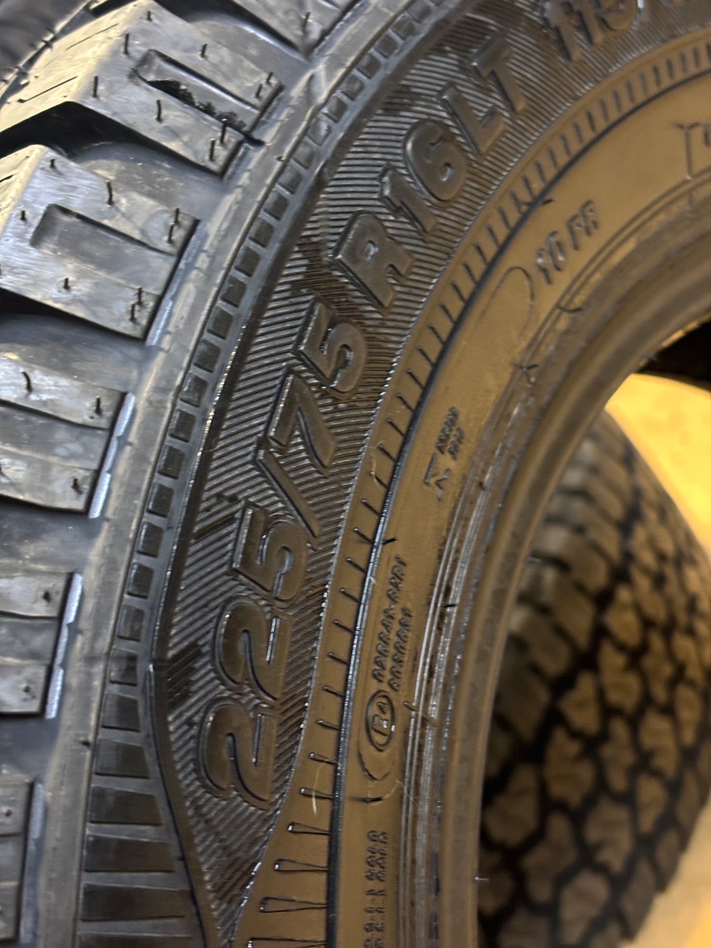 ZEETEX AT1000 BSW LT 225 75 16 115/112R LRE 10PLY ALL TERRAIN TIRE 1200034411