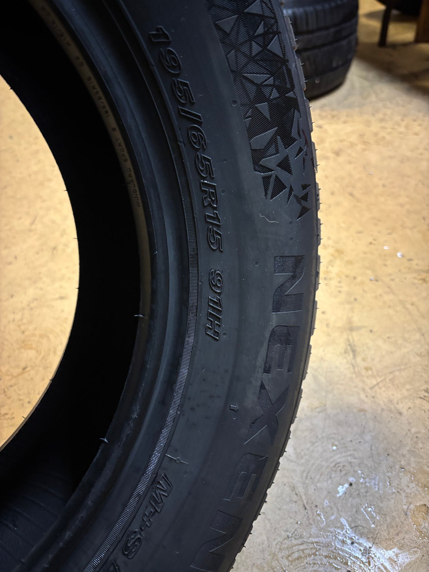 4 NEXEN WINGUARD SPORT 2 WU7 P 195 65 15 91H SL SNOW WINTER TIRES 16301NXK