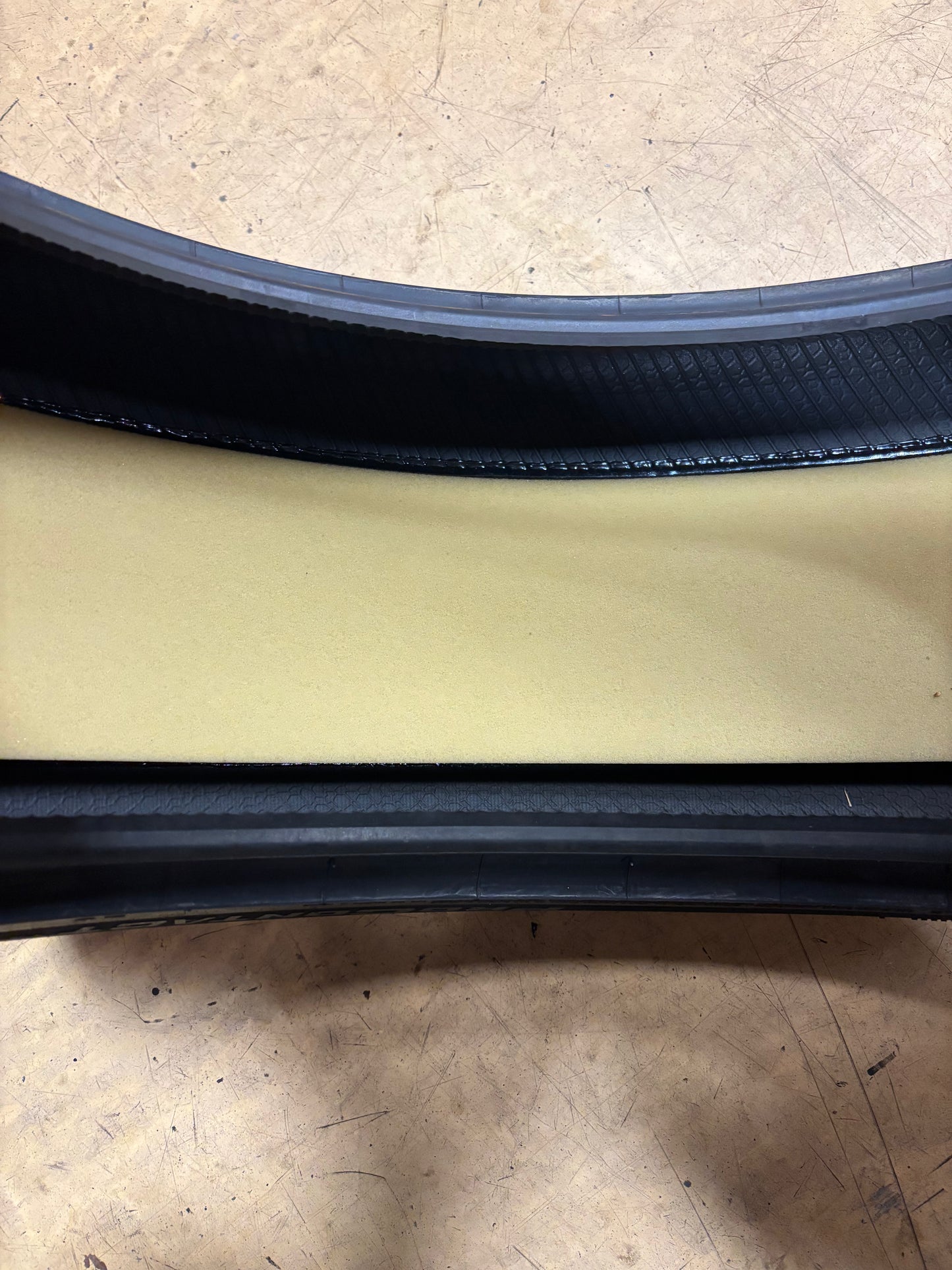 2 CONTINENTAL PROCONTACT TX AO FOAM BSW P 255 40 20 101H XL TIRE 03573720000
