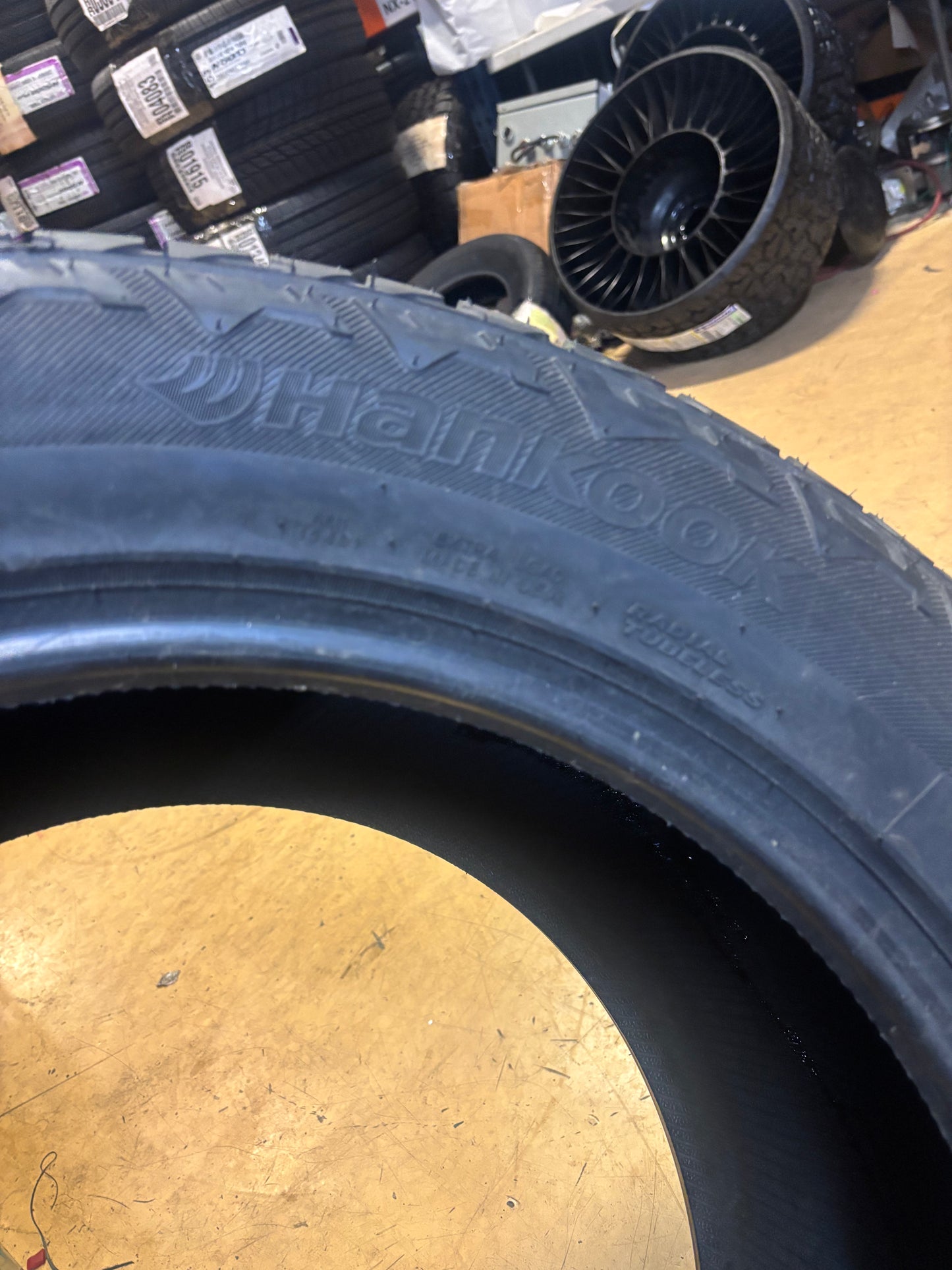 HANKOOK DYNAPRO AT2 BSW P 305 50 20 120T XL ALL SEASON TIRE 1021540