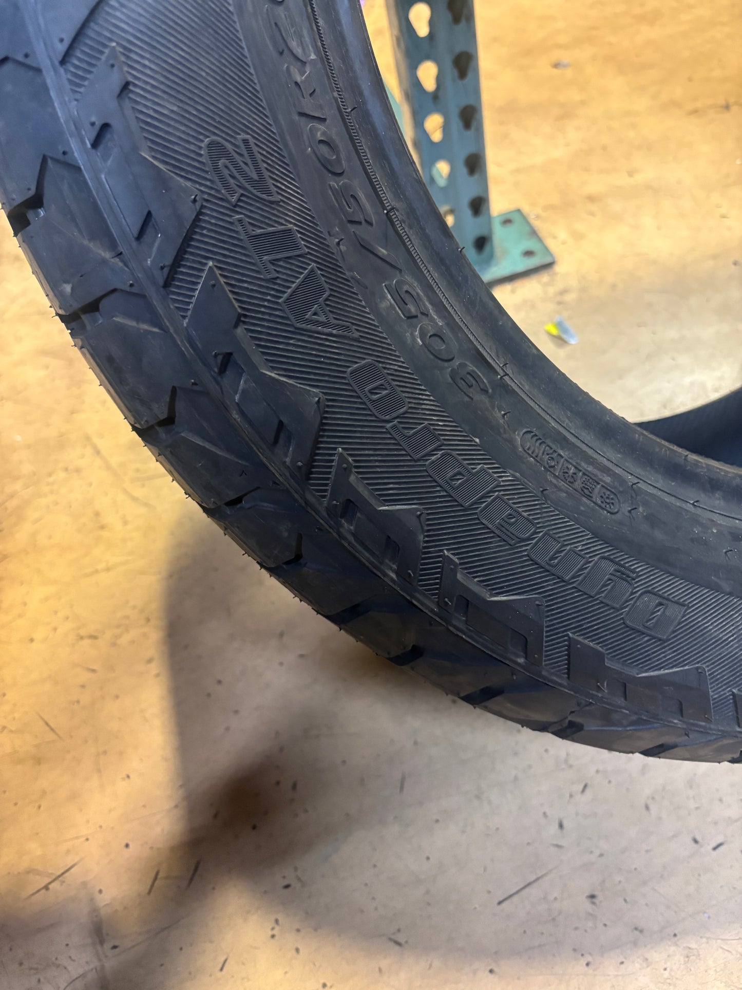 HANKOOK DYNAPRO AT2 BSW P 305 50 20 120T XL ALL SEASON TIRE 1021540