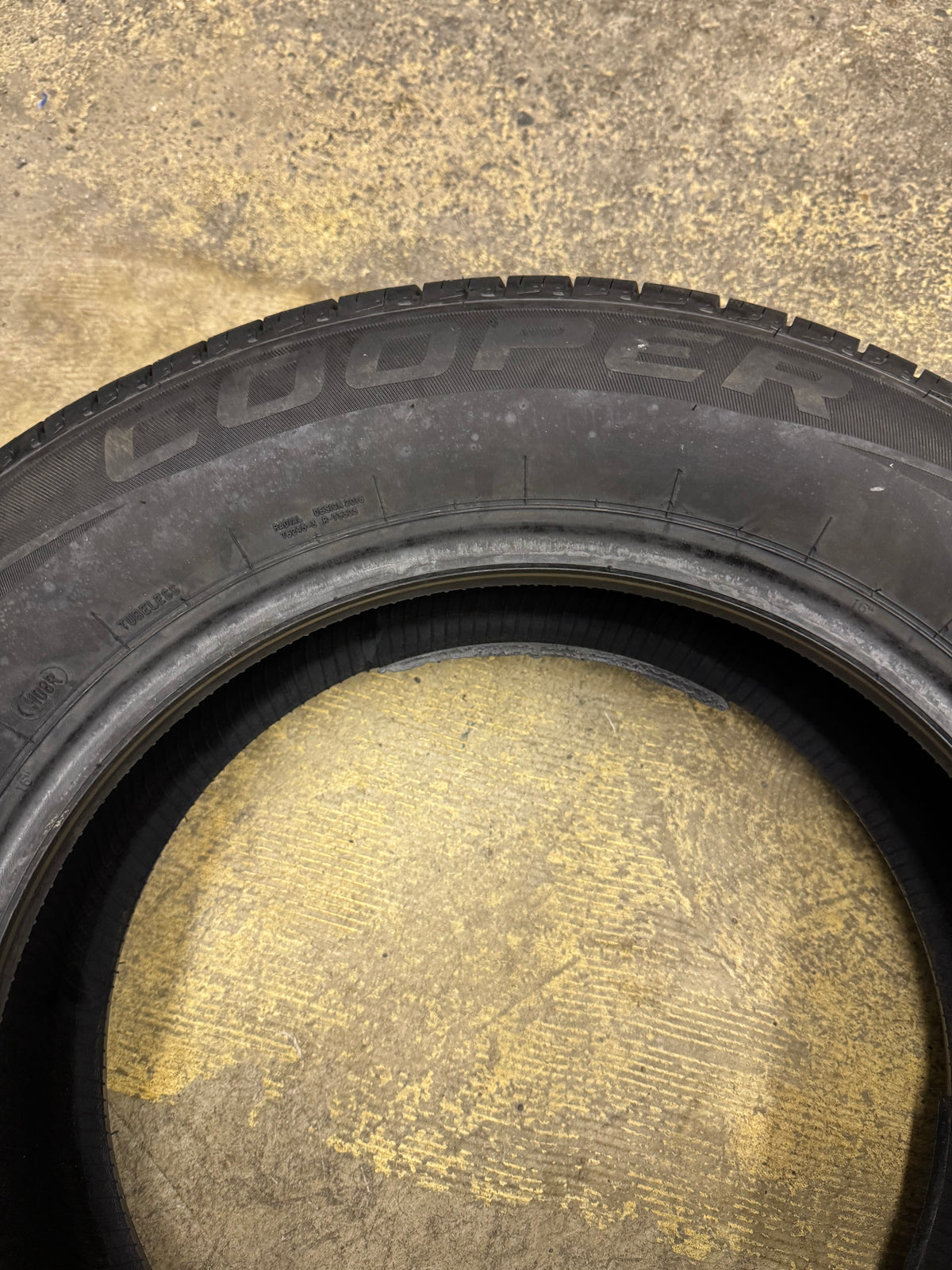 COOPER ENDEAVOR BSW P 205 65 16 95H UHP ALL SEASON TIRE 166287008