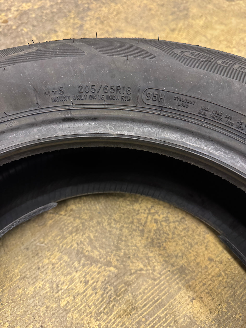 COOPER ENDEAVOR BSW P 205 65 16 95H UHP ALL SEASON TIRE 166287008