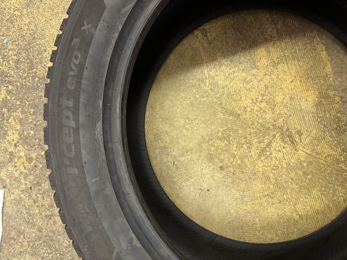 2 HANKOOK WINTER I CEPT EVO 3 X BSW P 285 45 21 113W XL UHP WINTER TIRE 1027227